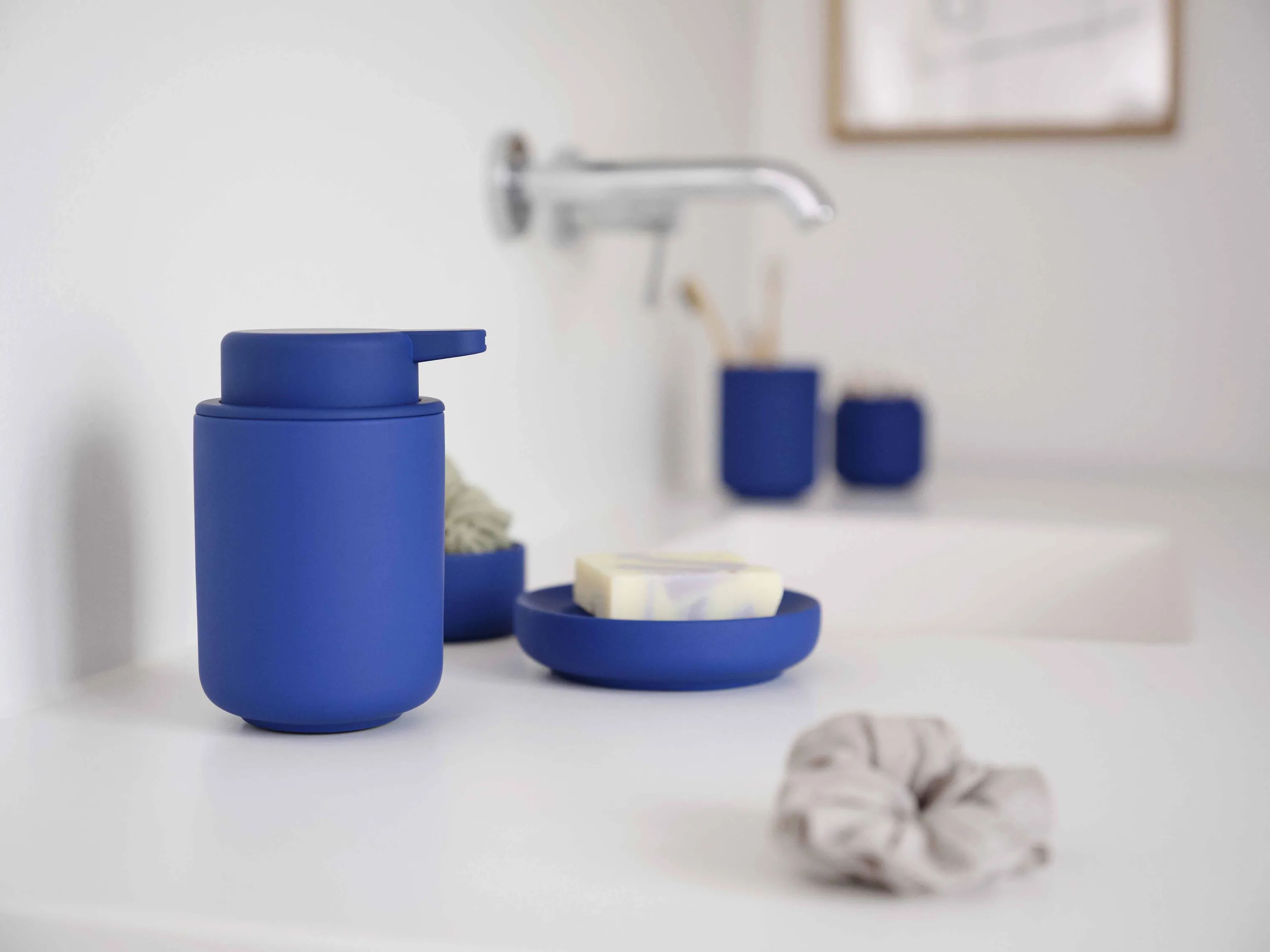 Zone Krukker med låg Ume Krukke m. låg i Indigo Blue, 2