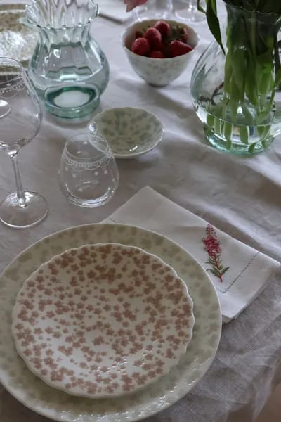 Wik & Walsøe Middagstallerkener Slåpeblom Middagsallerken i Hvid/Grå, 3