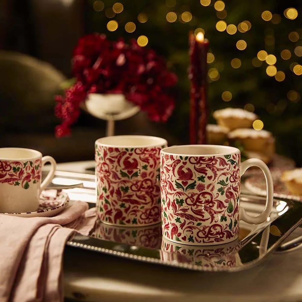 Spode Krus og kopper med hank Yuletide Krus - 2 stk. i Rød/grøn/hvid, 2
