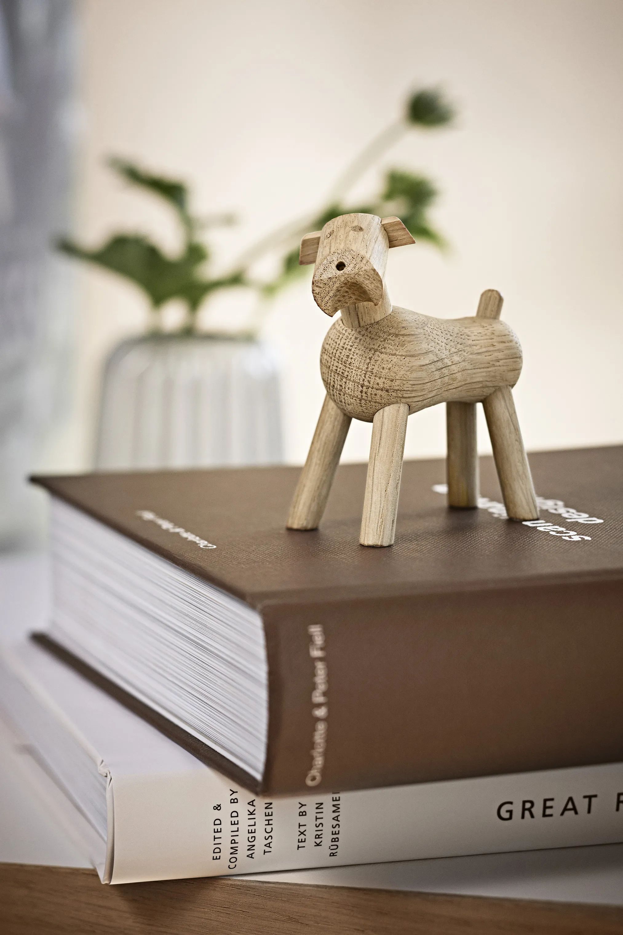Kay Bojesen Dyrefigurer Hund Tim i Eg, 2