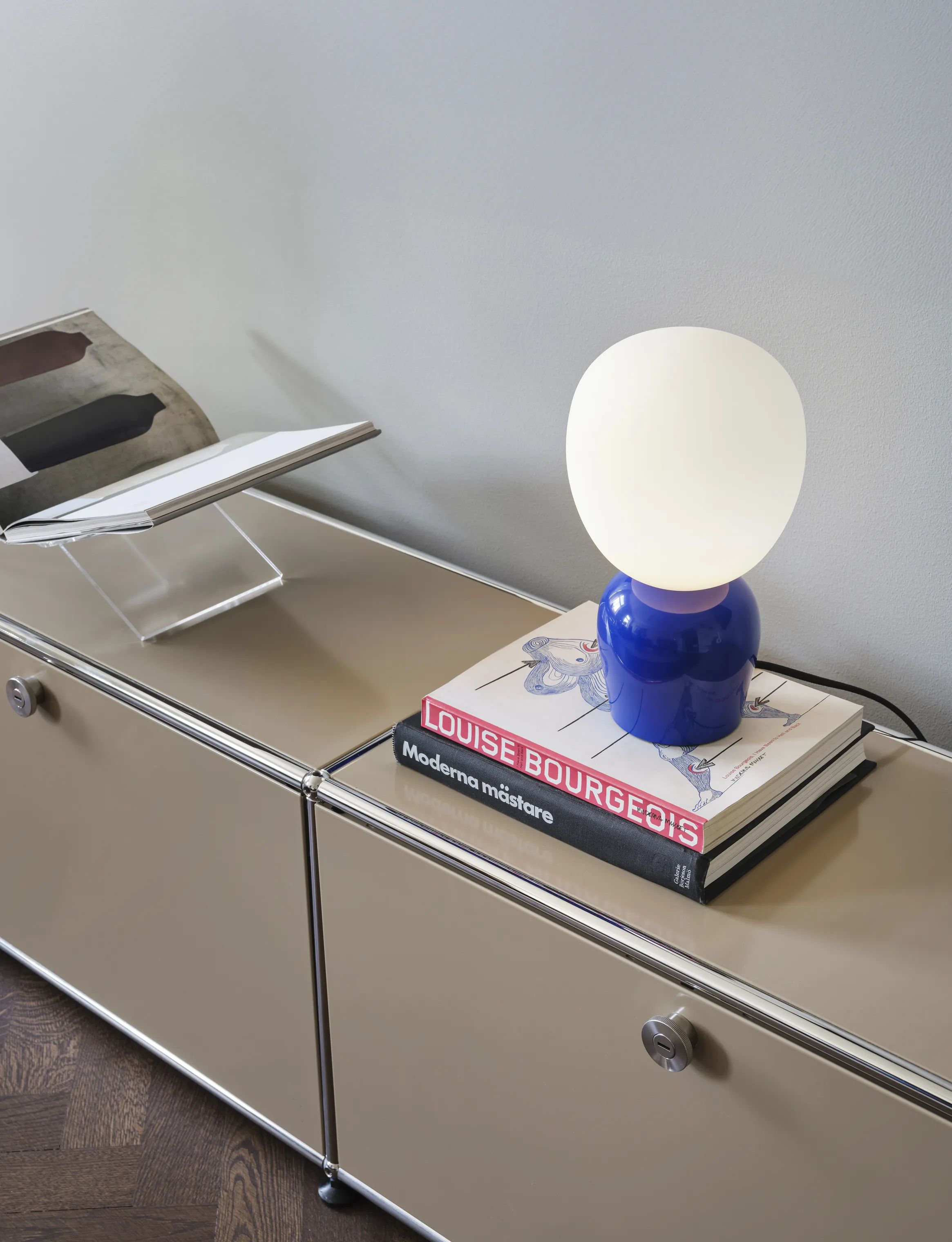Belid Bordlamper Buddy Bordlampe i Marineblå/Opal glas, 2