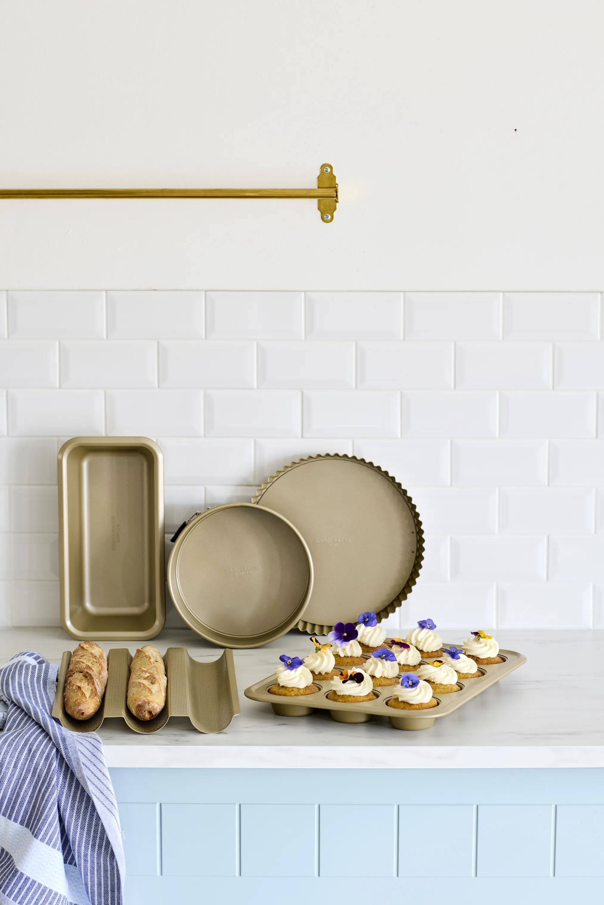 Cook & Baker Rugbrødsforme og brødforme Premium Brødform i Guldfarvet, 3