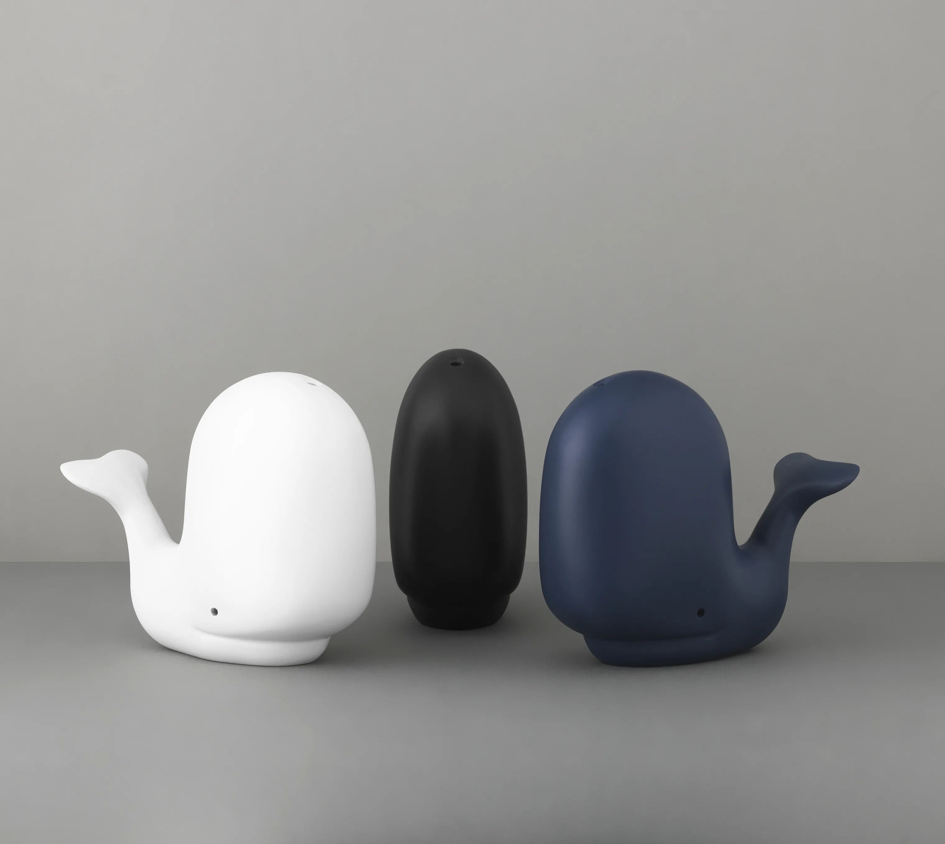 Normann Copenhagen Dyrefigurer Happy Whale i Sort, 3