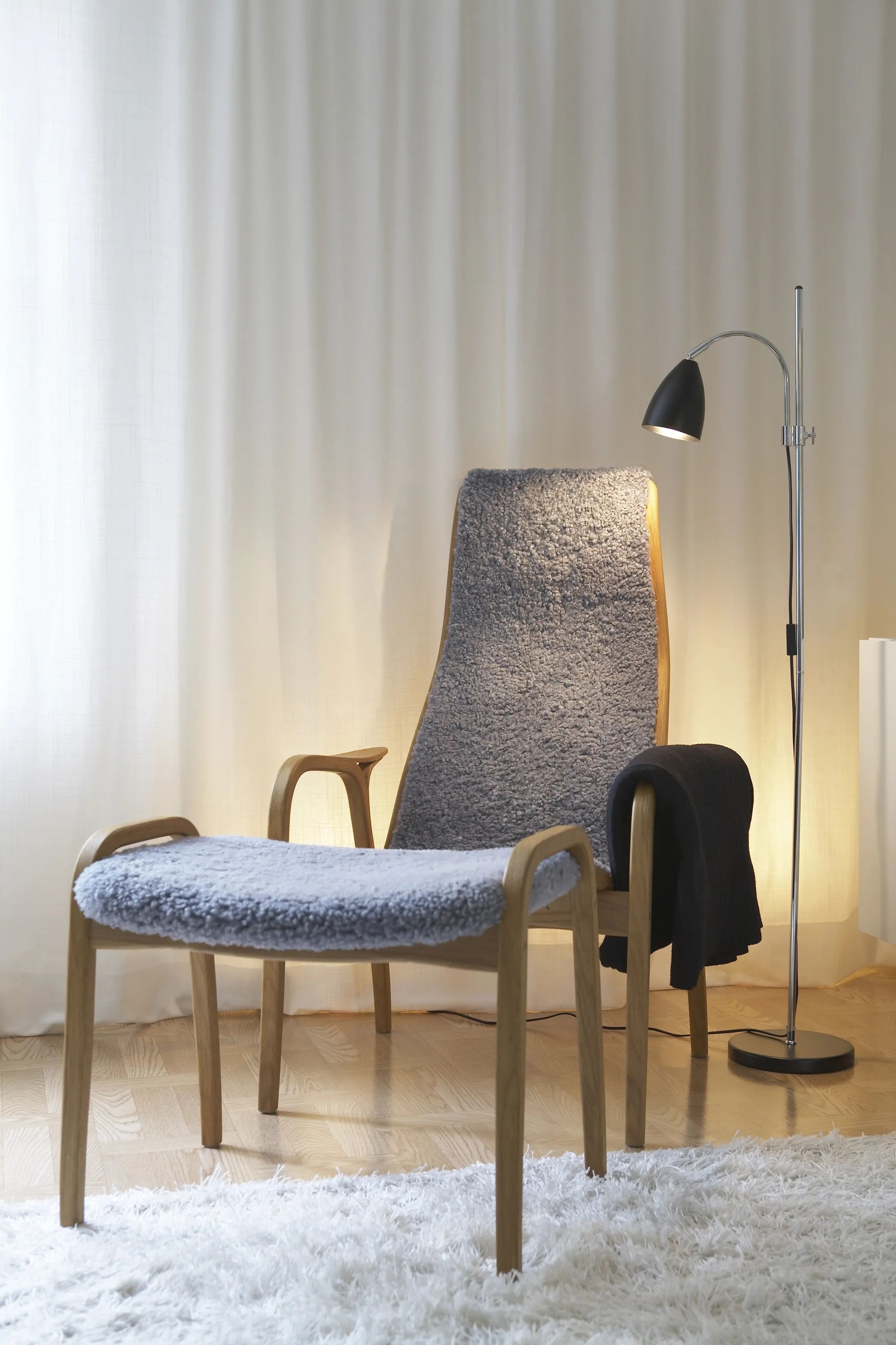Belid Gulvlamper Sway Gulvlampe i Sort;krom, 2