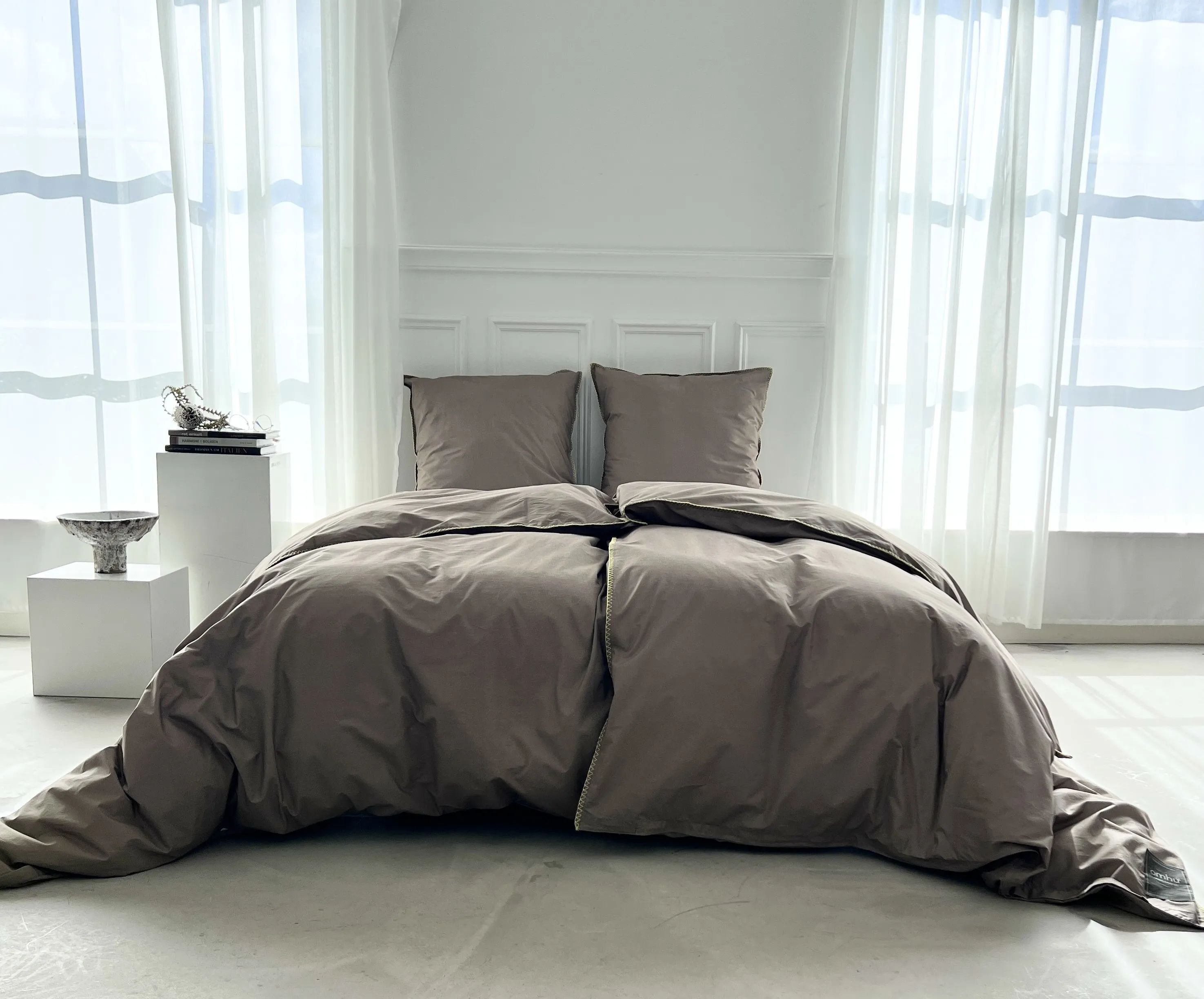 omhu x Mads Barfod Sengetøj Edge Sengetøj i Taupe, B140 x L220 cm, 6