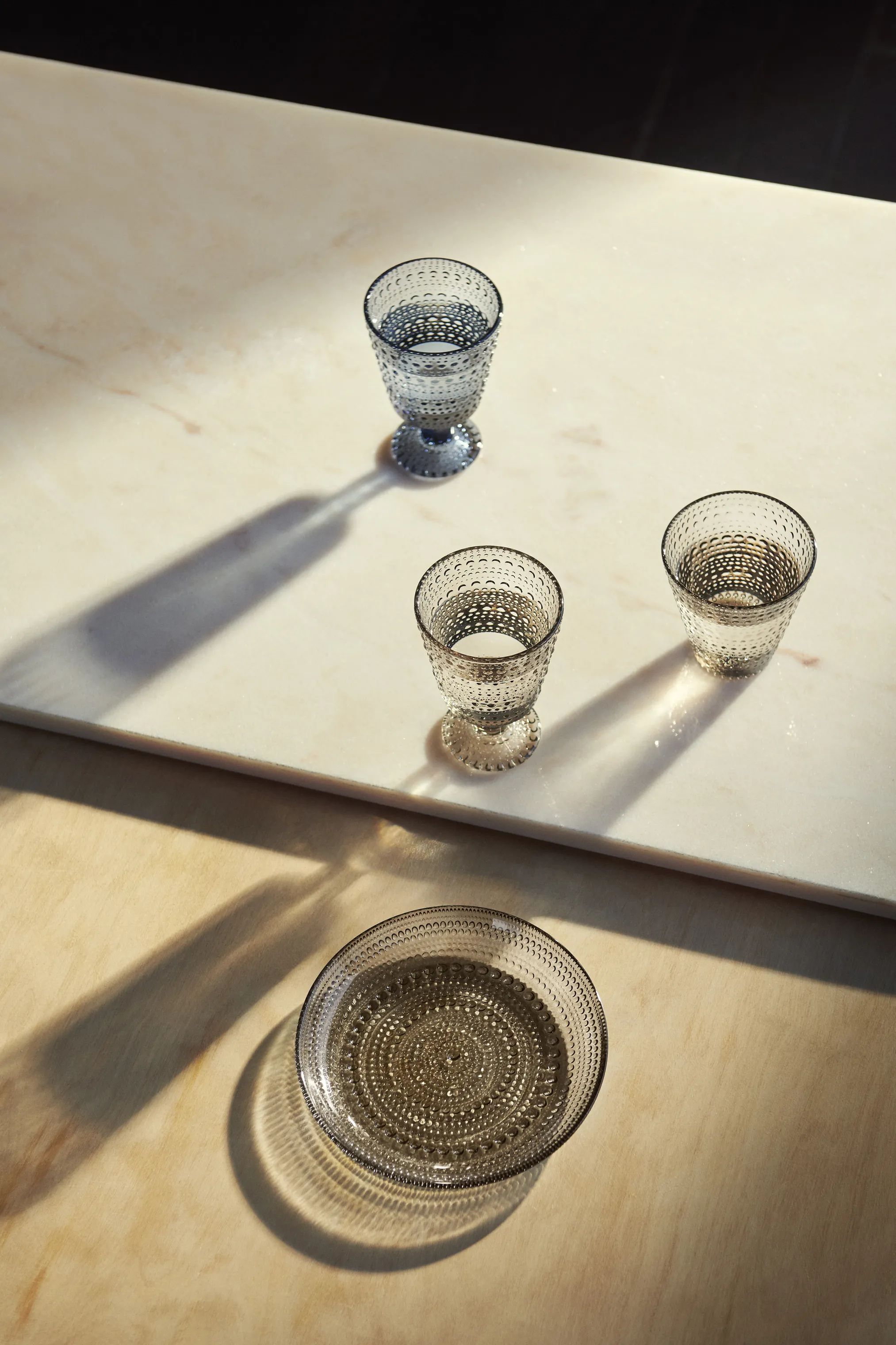 Iittala Kagetallerkener Kastehelmi Tallerken i beige, 2