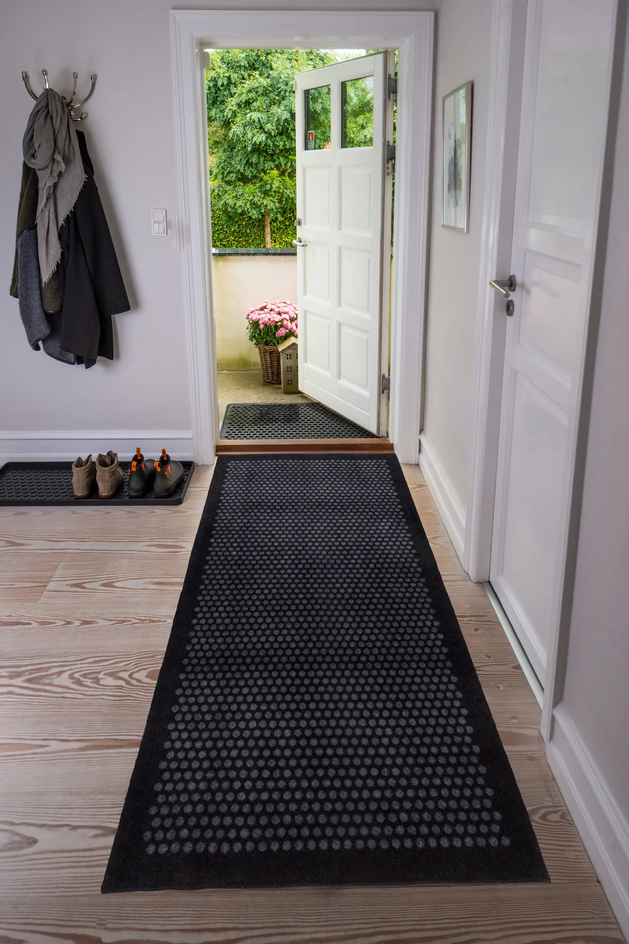 Tica Copenhagen Gulvtæpper Dot Gulvtæppe i Sort/grå , B90 x L200 cm, 5