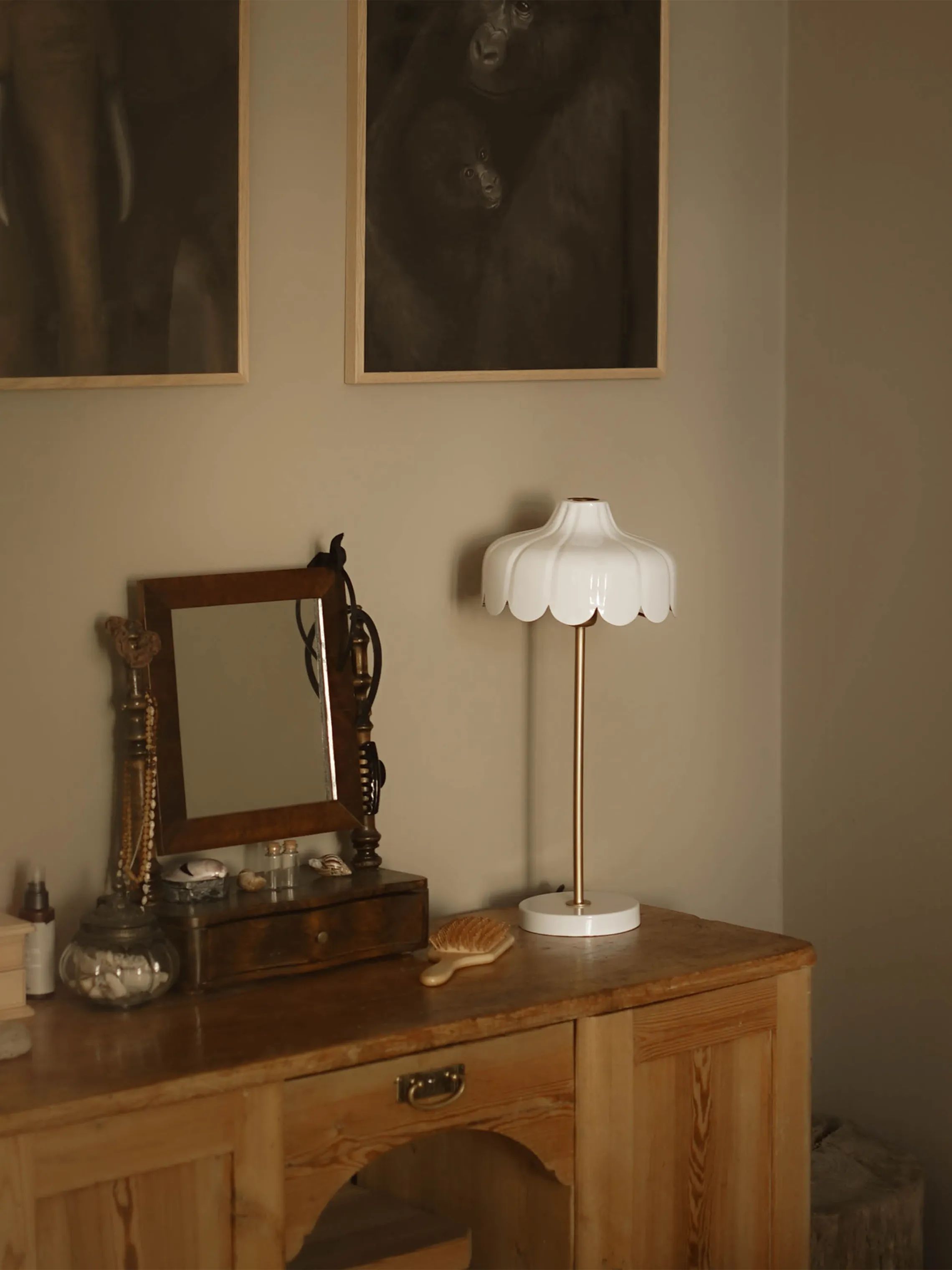 PR Home Bordlamper Wells Bordlampe i Hvid, 2