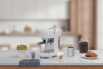 Smeg Espressomaskiner 50's Style Espressomaskine i hvid, 2