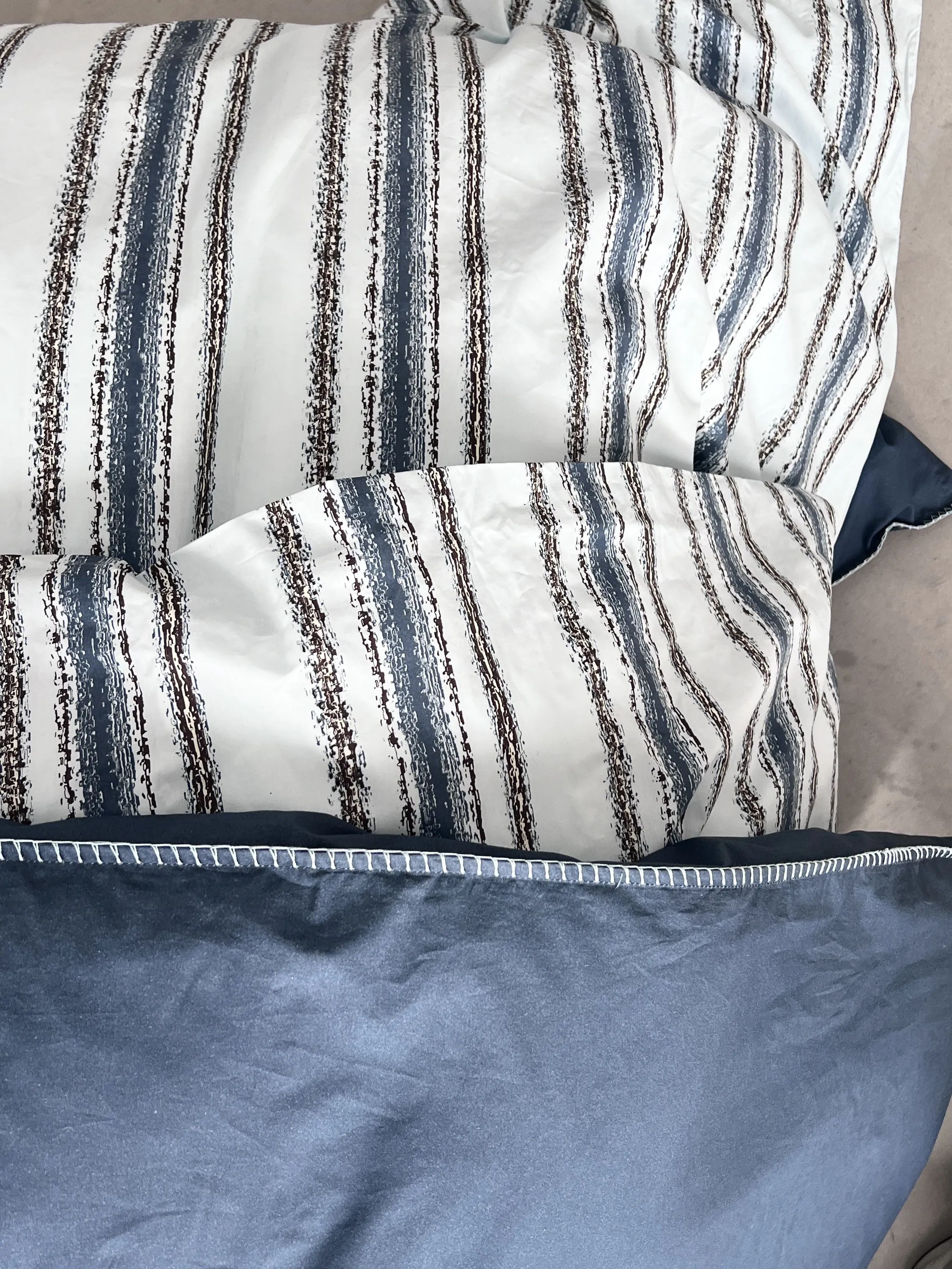 omhu x Mads Barfod Sengetøj Steamline Streamline Sengetøj i Aqua, B140 x L200 cm, 3