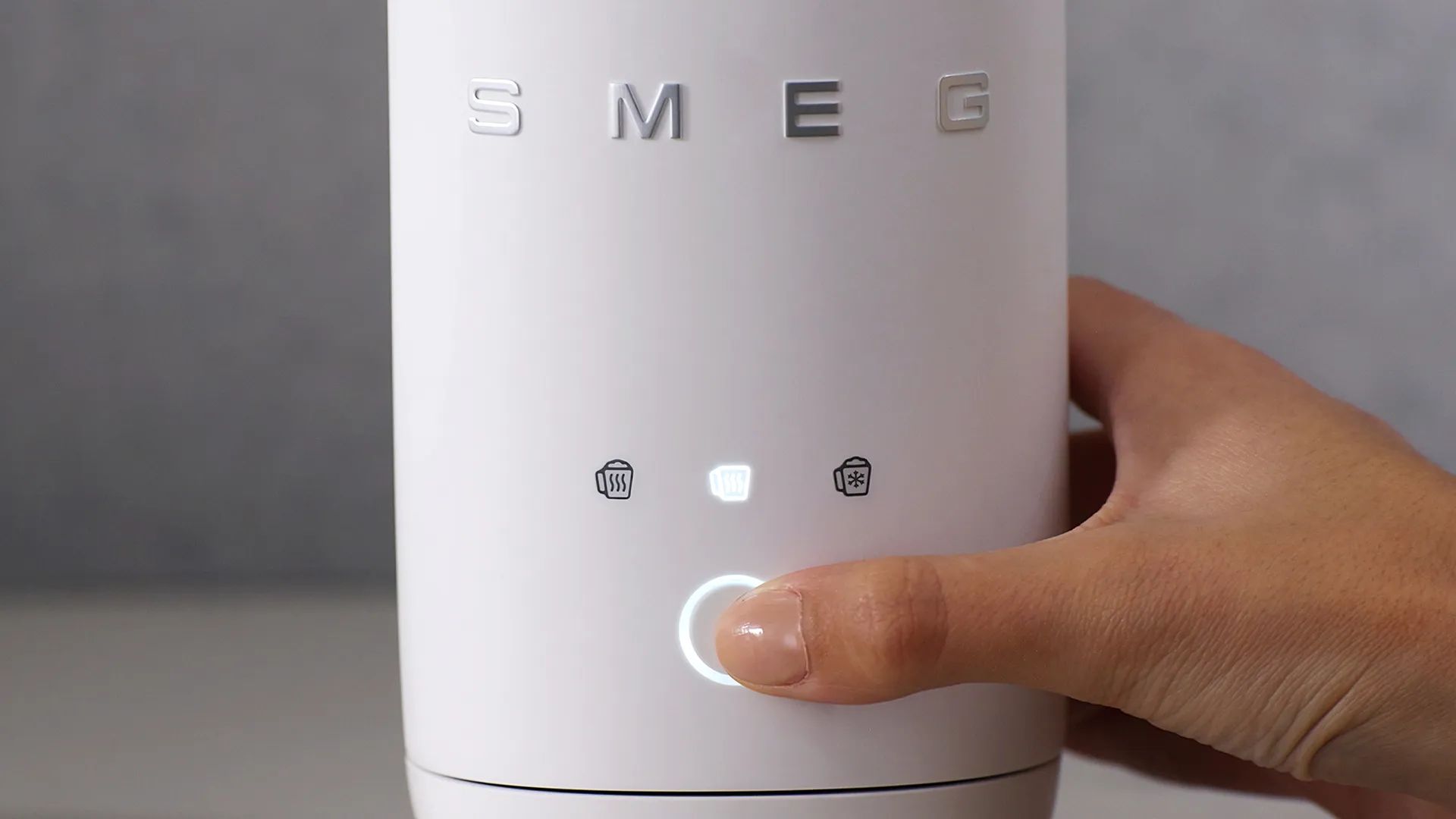 Smeg Mælkeskummere 50's style Mælkeskummer i mat hvid, 180 ml, 3