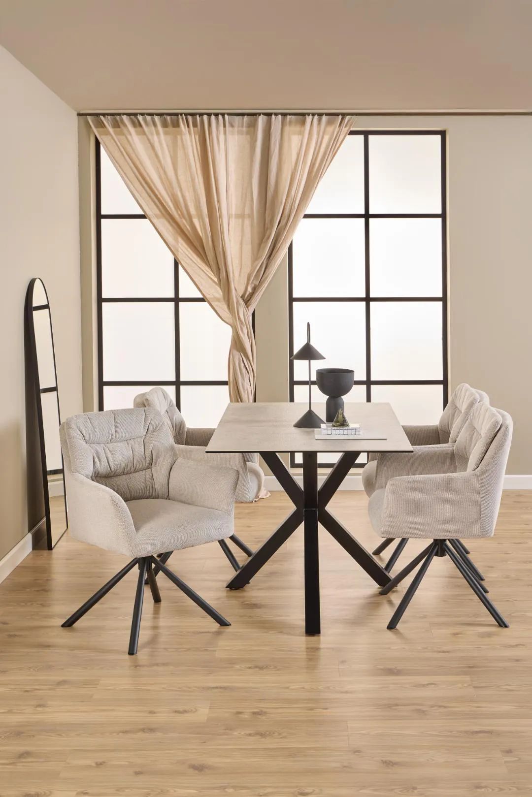 CASA Living Spiseborde Heaven Spisebord i Grå anista, H75,5 x B135 x L80 cm, 2