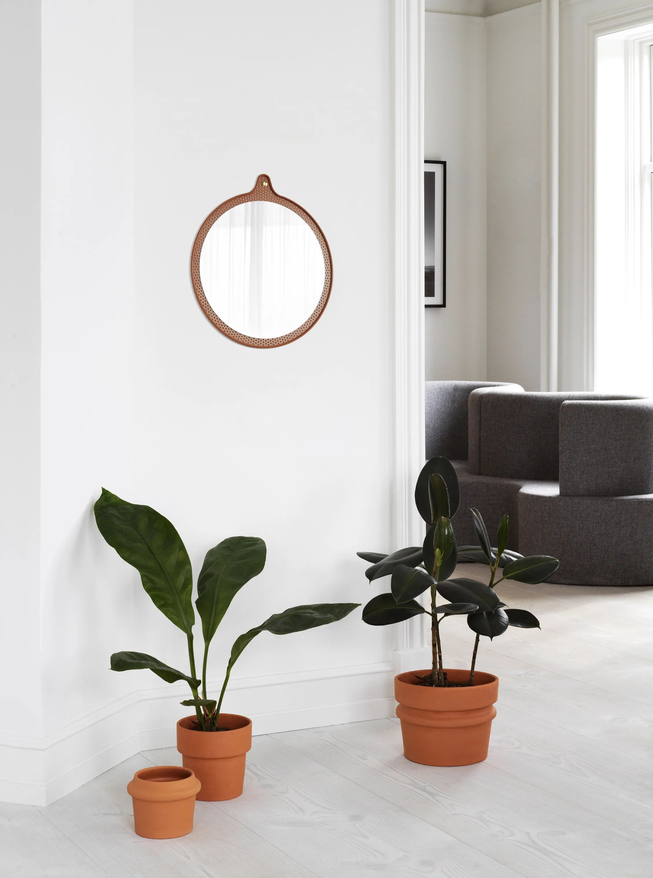 Normann Copenhagen Spejle Tivoli Ticket Spejl Small i Caramel, 51 cm, 2