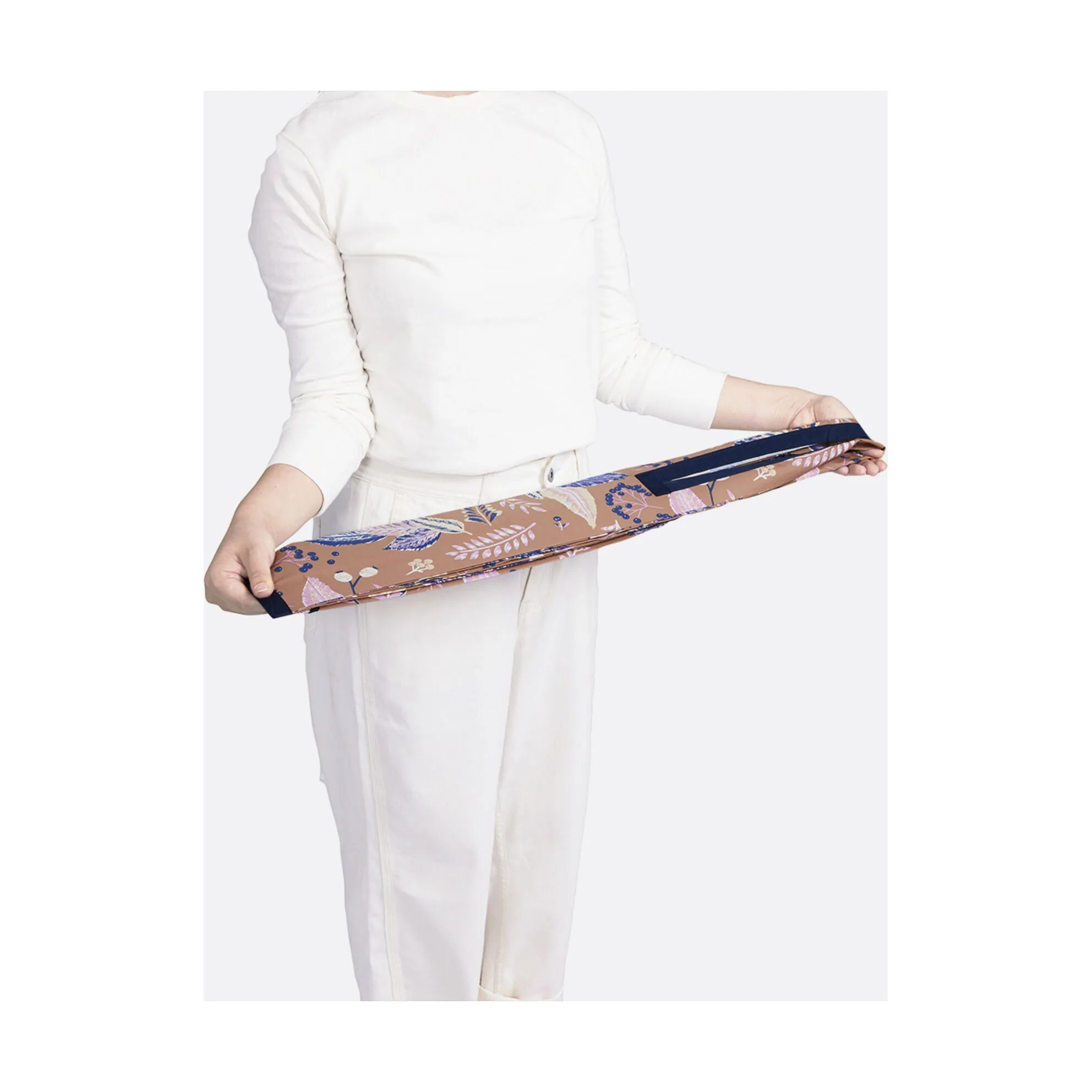Shupatto Øvrigt interiør Drop Foldbar Taske i Leaves, 25 L, 4