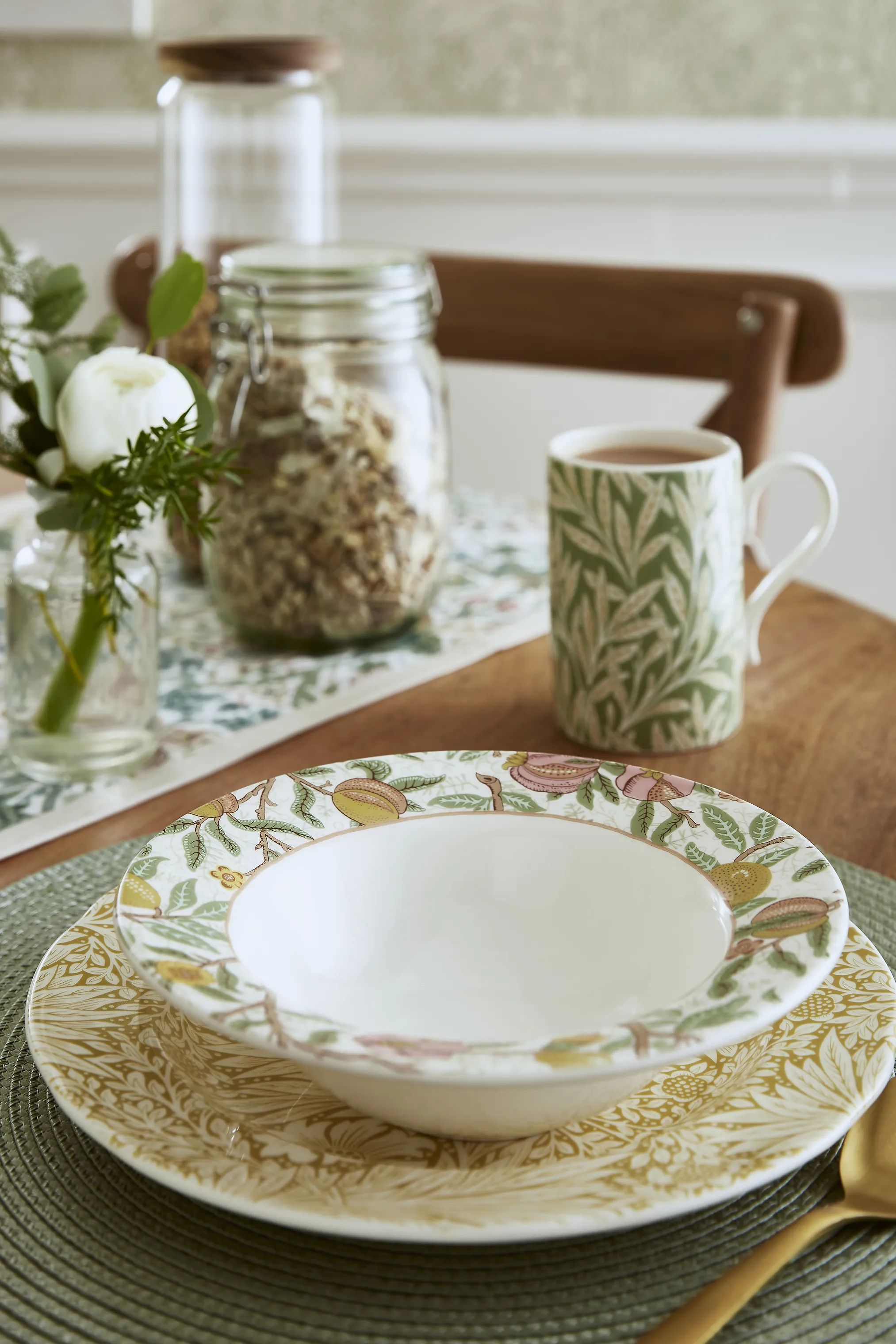 Spode Dybe tallerkener Morris & Co Skål i Lyserød/Grøn/gul/orange, 3