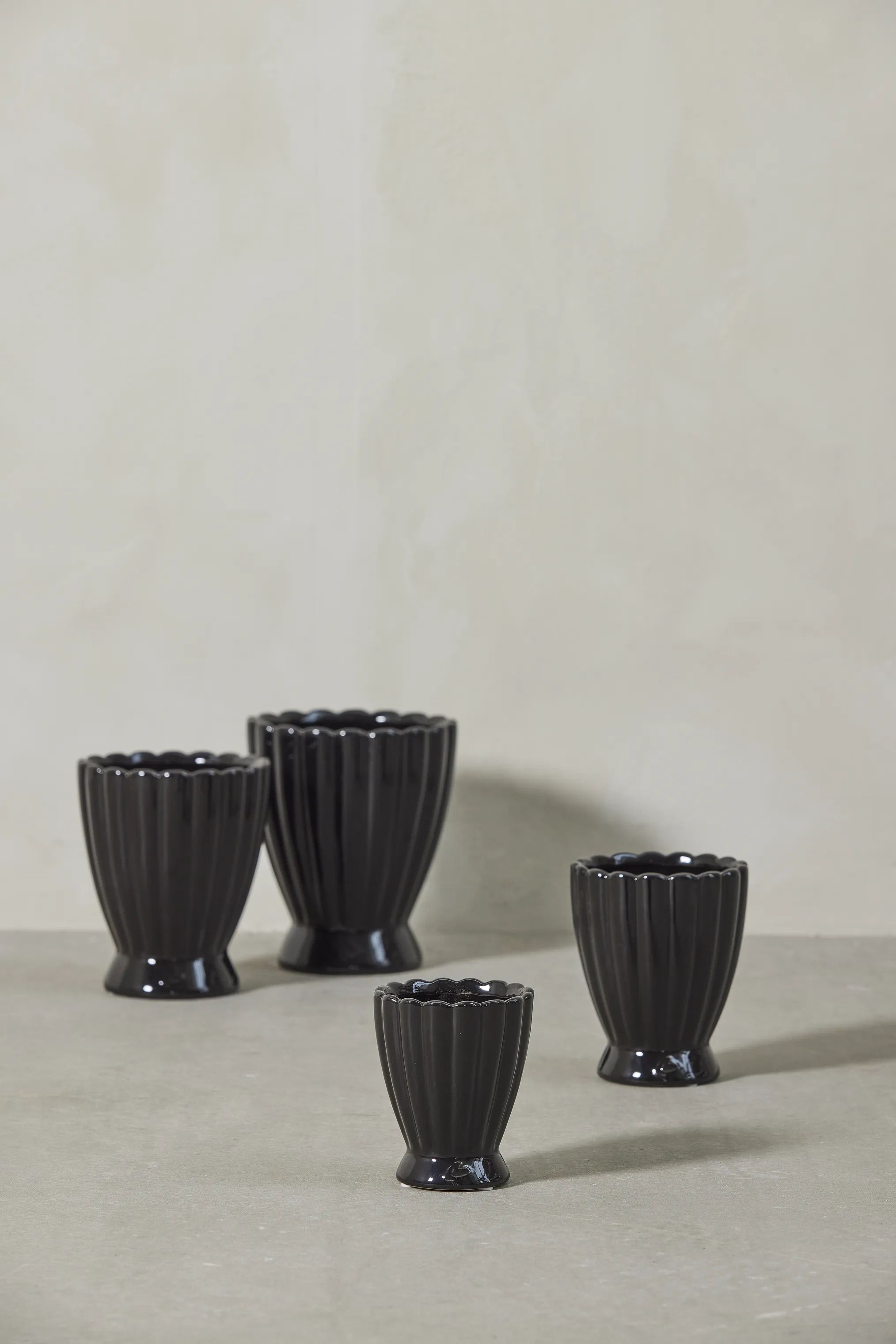 Lene Bjerre Urtepotteskjulere Shenella Urtepotteskjuler i Sort, 12 cm, 2