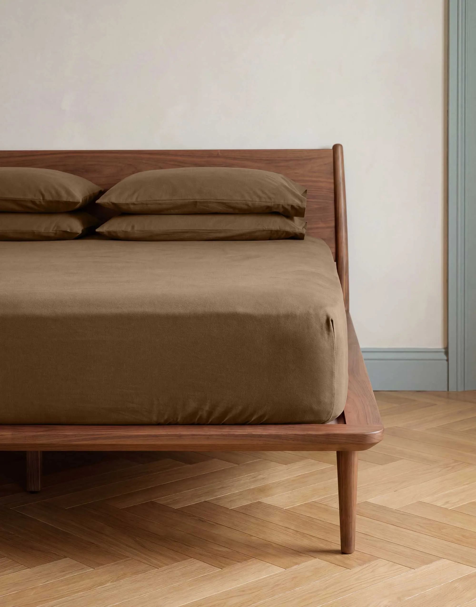 Essenza Lagner Fine Organic Jersey Boxlagen i Slate brown, B160 x L220 cm, 2
