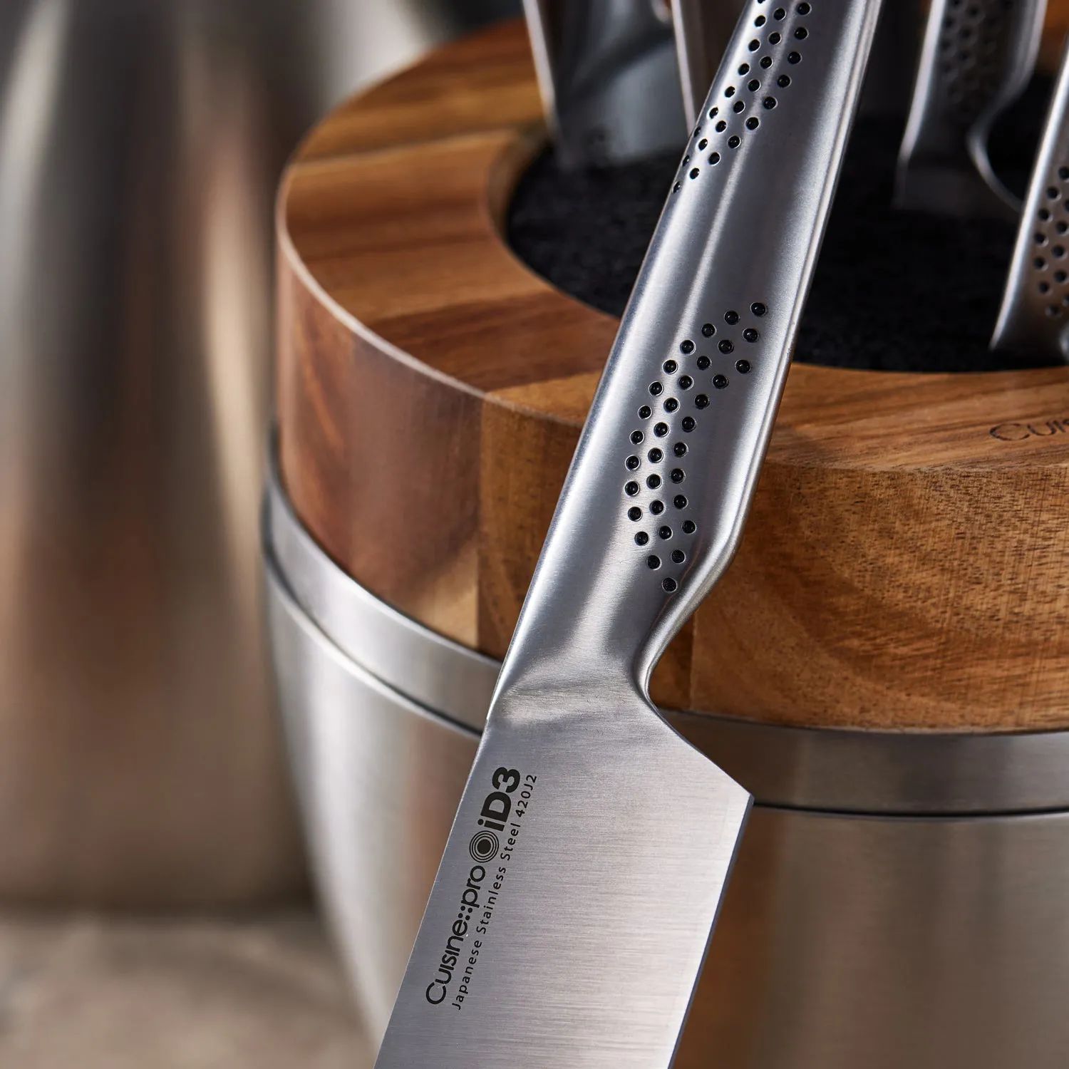 THE CUSTOM CHEF™ Knivblokke med knive Cuisine::pro®
iD3® Cuisine::pro iD3® THE EGG Knivblok - 9 dele i sølvfarvet/sort/træ, 3