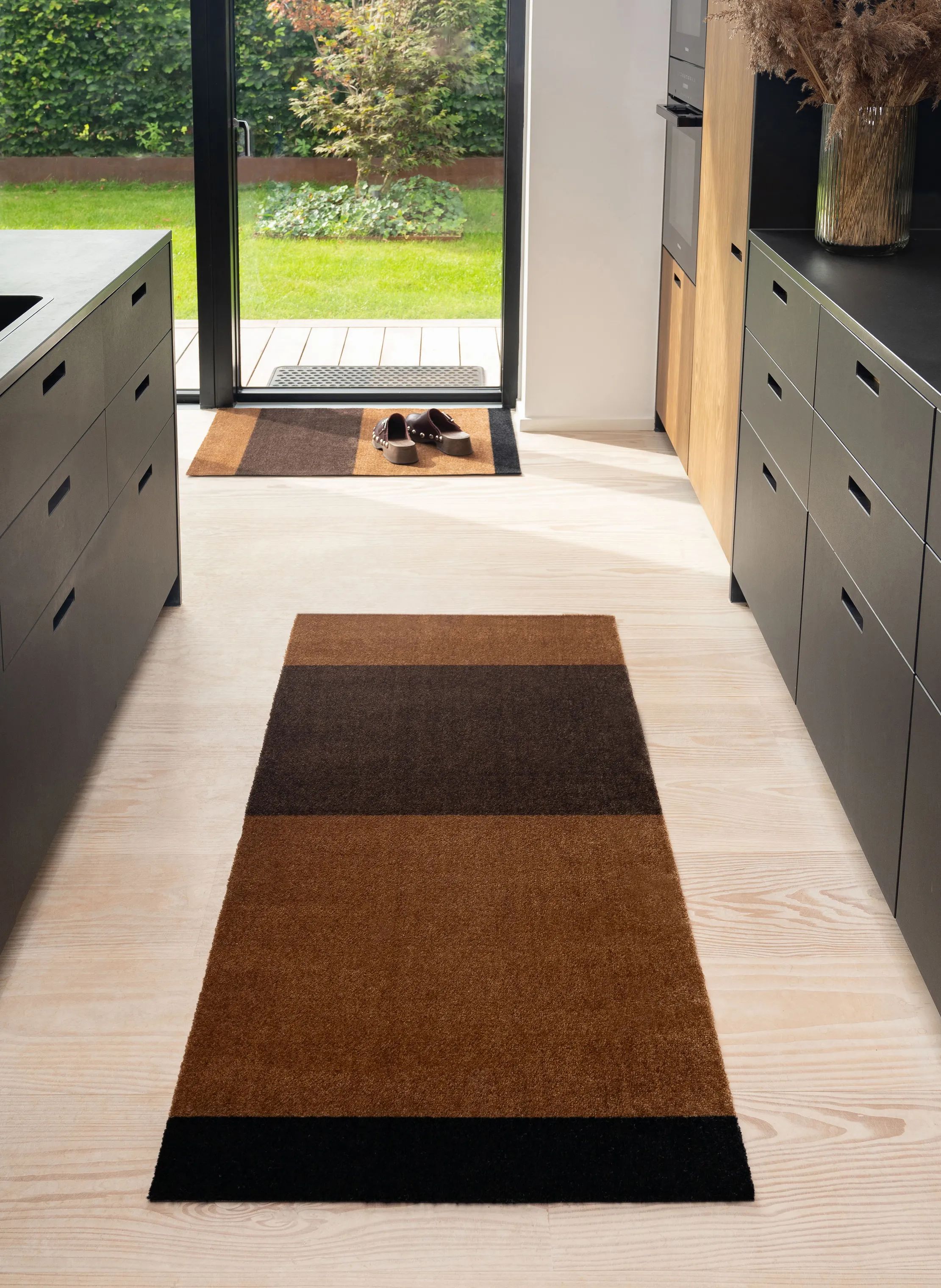 Tica Copenhagen Gulvtæpper Stripes Horisontal Gulvtæppe i brun/cognac/sort, B90 x L200 cm, 5