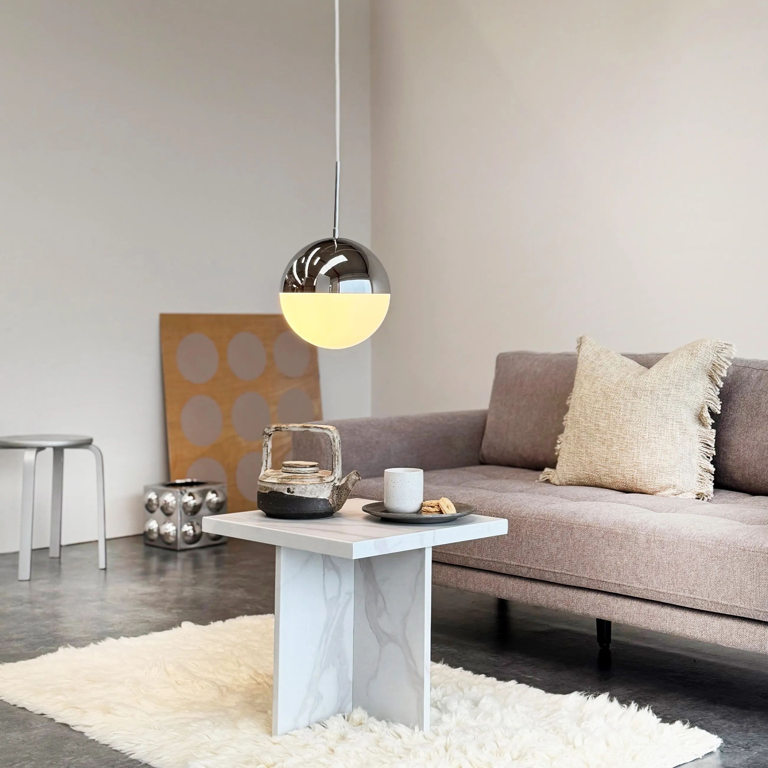 Dyberg Larsen Pendler Nova Pendellampe i Opal/ Krom, 2