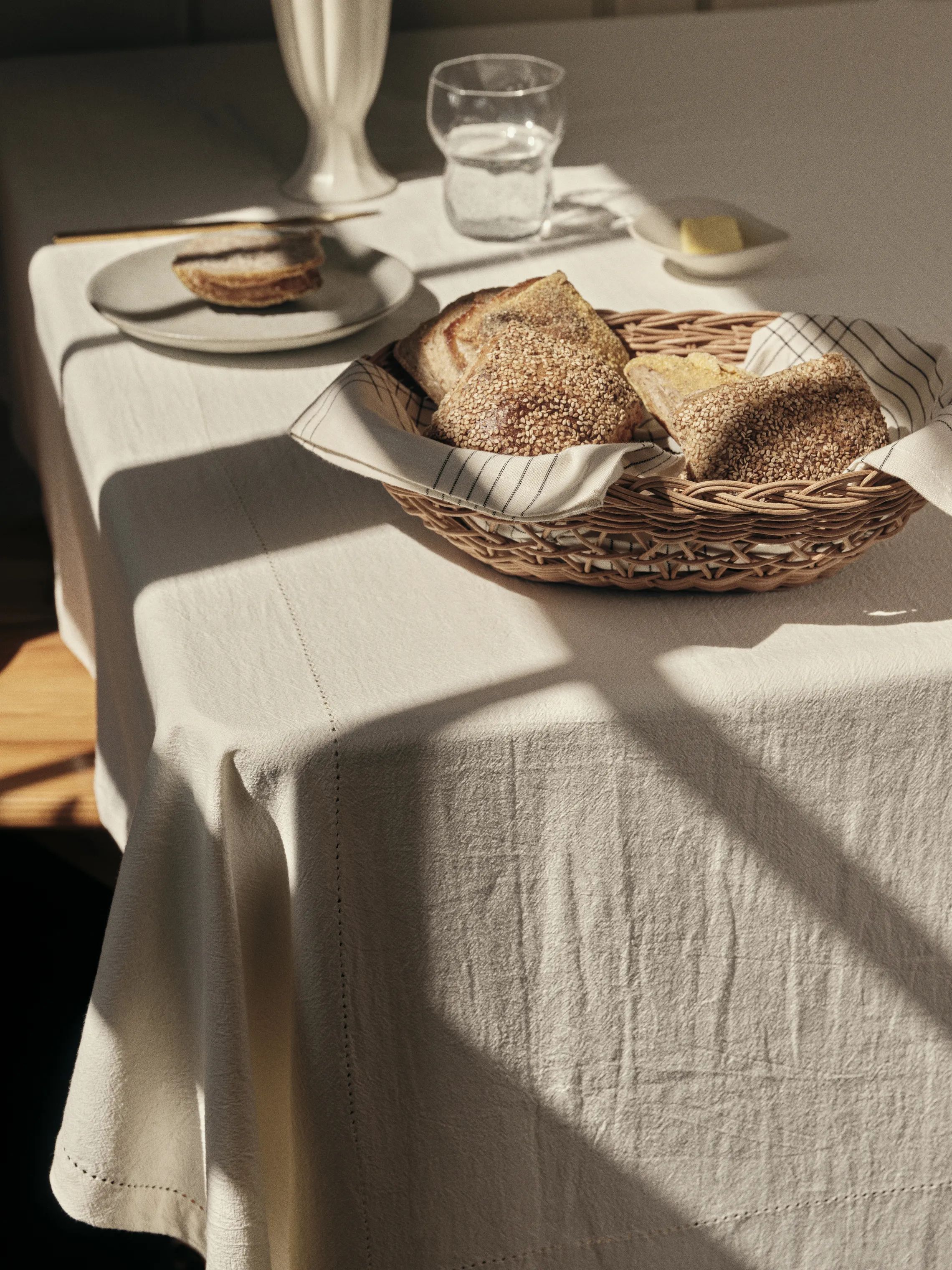 Broste Copenhagen Kurve Emmy Kurv i Natural Brown, 3