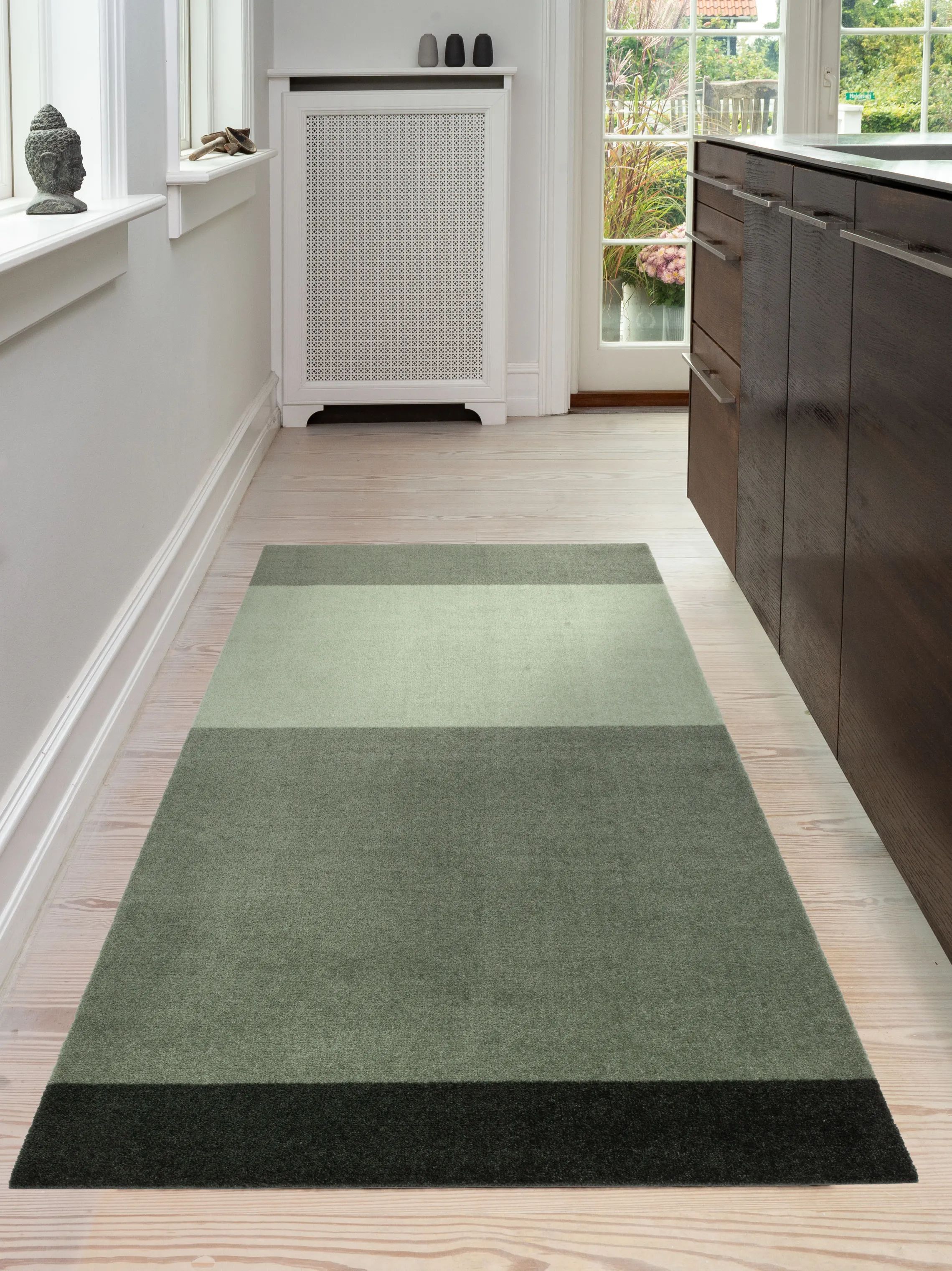 Tica Copenhagen Gulvtæpper Stripes Horisontal Gulvtæppe i Lysgrøn/støvetgrøn/mørkegrøn, B90 x L200 cm, 2