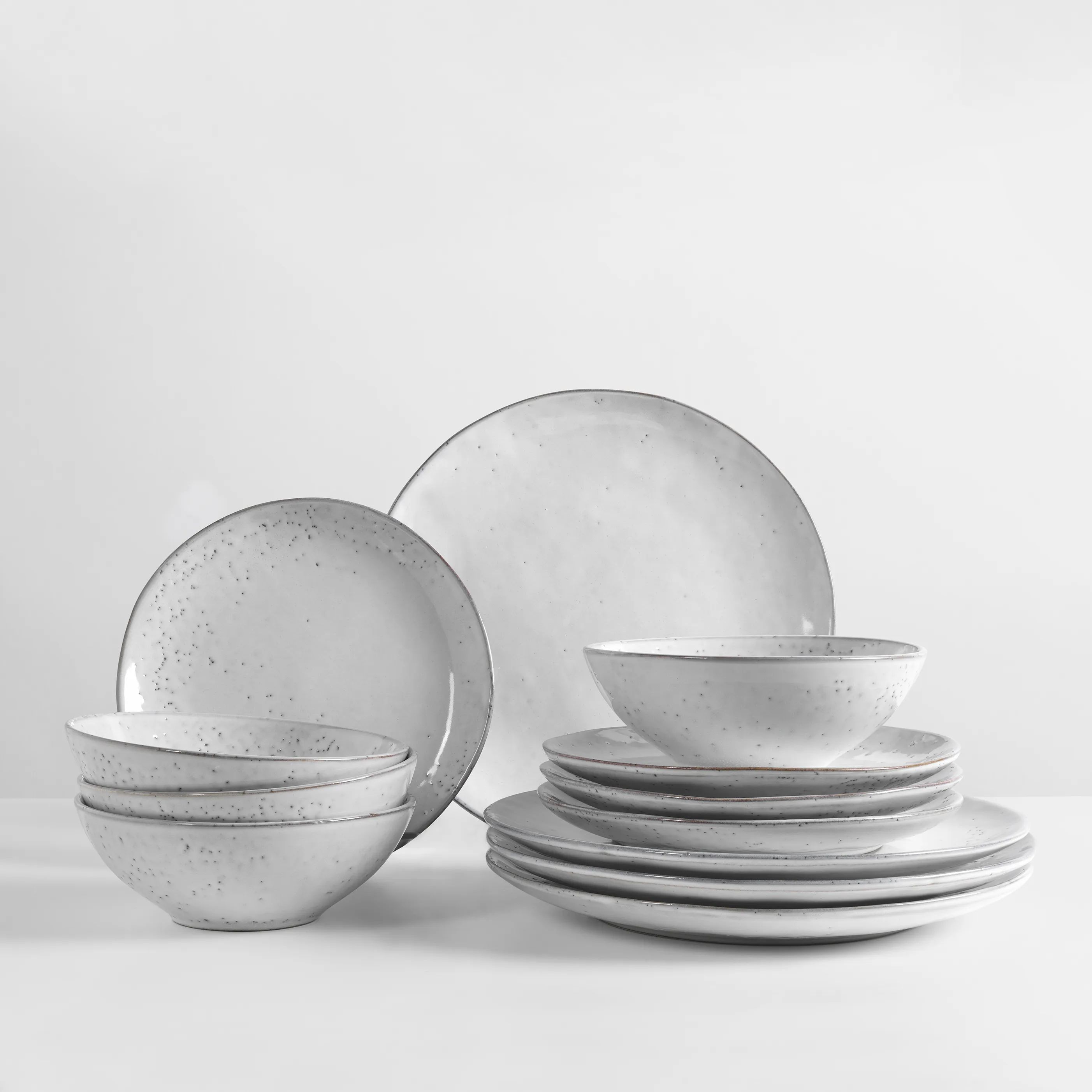 Broste Copenhagen Middagstallerkener Nordic Sand Middagssæt - 12 dele i 12 stk., 4