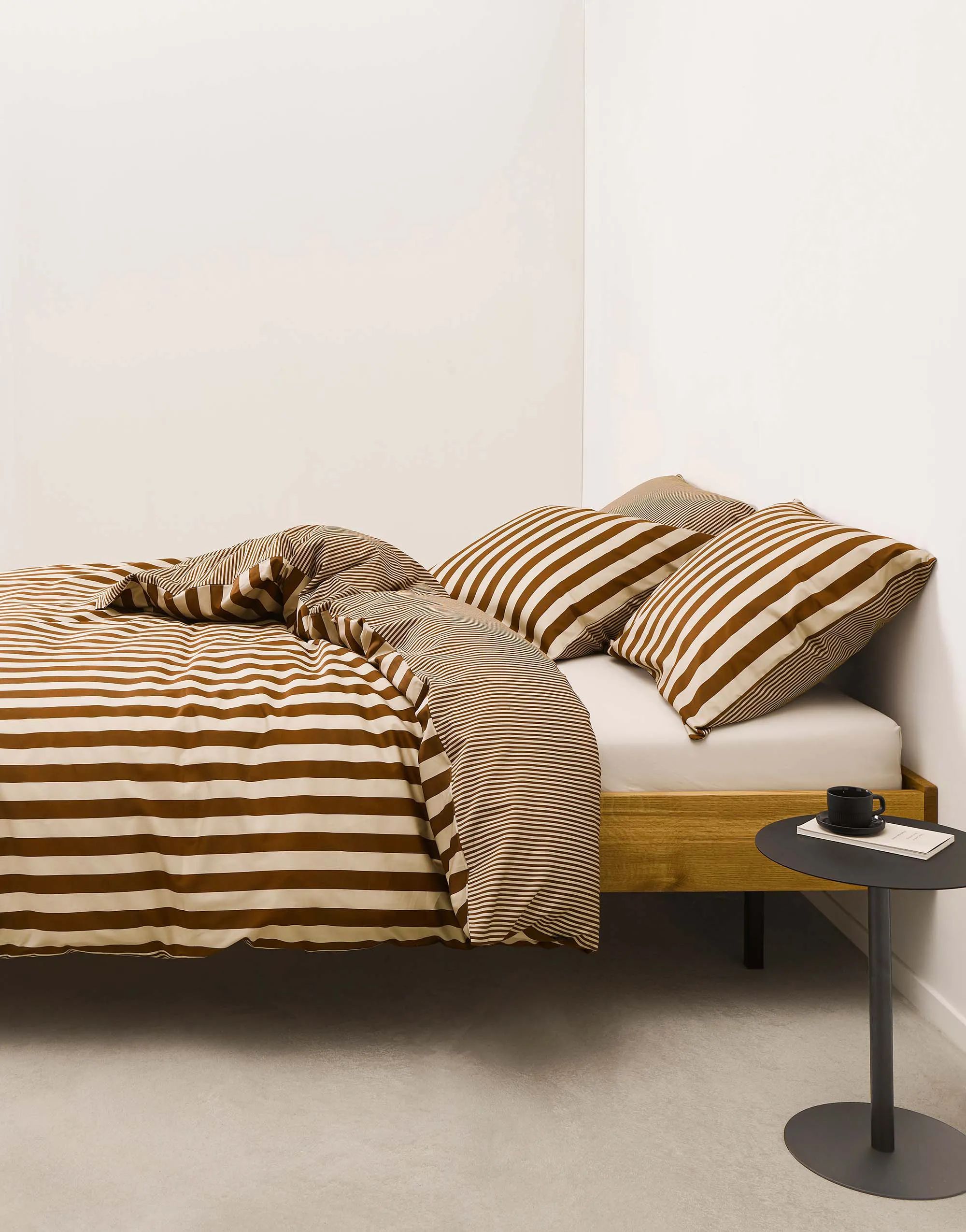 Marc O'Polo Sengetøj Classic Stripe Sengetøj i Toffee Brown, B140 x L200 cm, 2