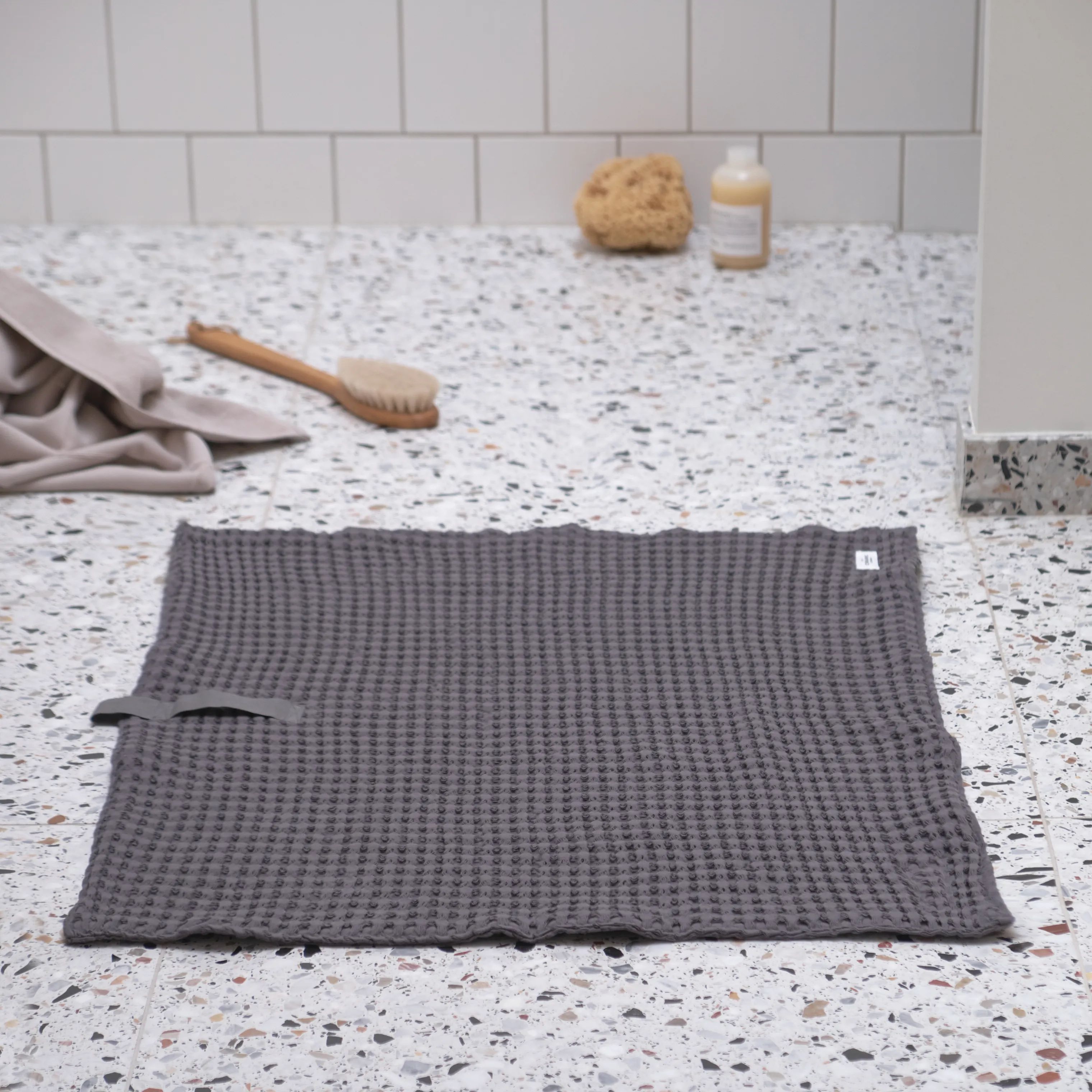 The Organic Company Bademåtter Big Waffle Bademåtte i Grå, 2