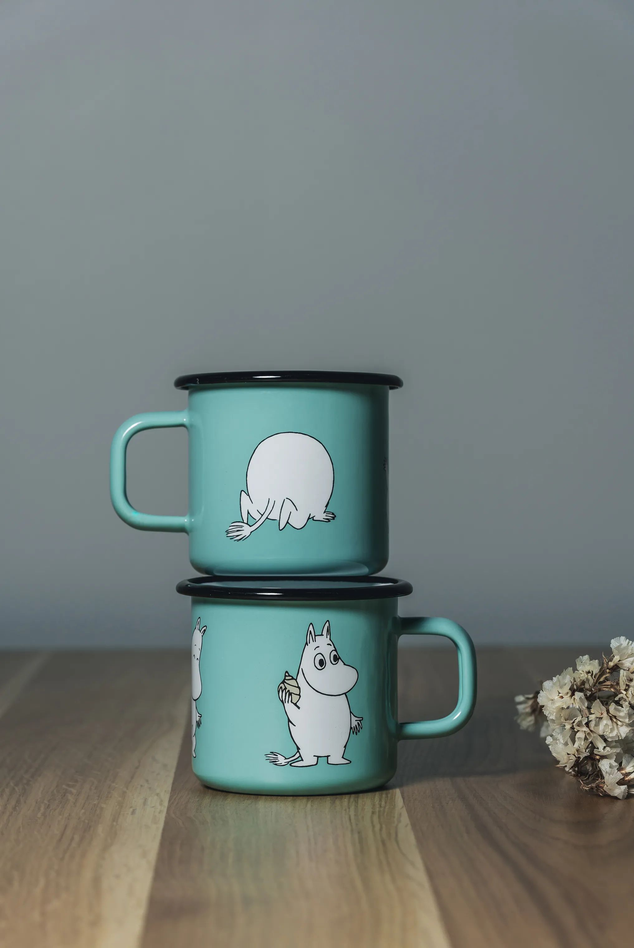 Muurla Krus og kopper med hank Moomin Krus - Moomin Retro i Moomin Retro, 37 cl, 2