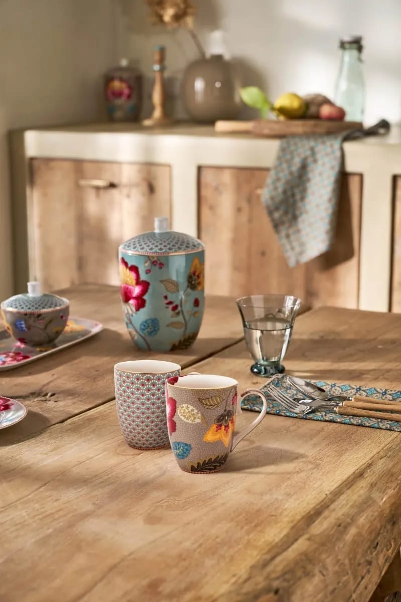 PIP Studio Krus og kopper med hank Blooming Tales Krus - 2 stk. i Khaki, 365 ml, 2