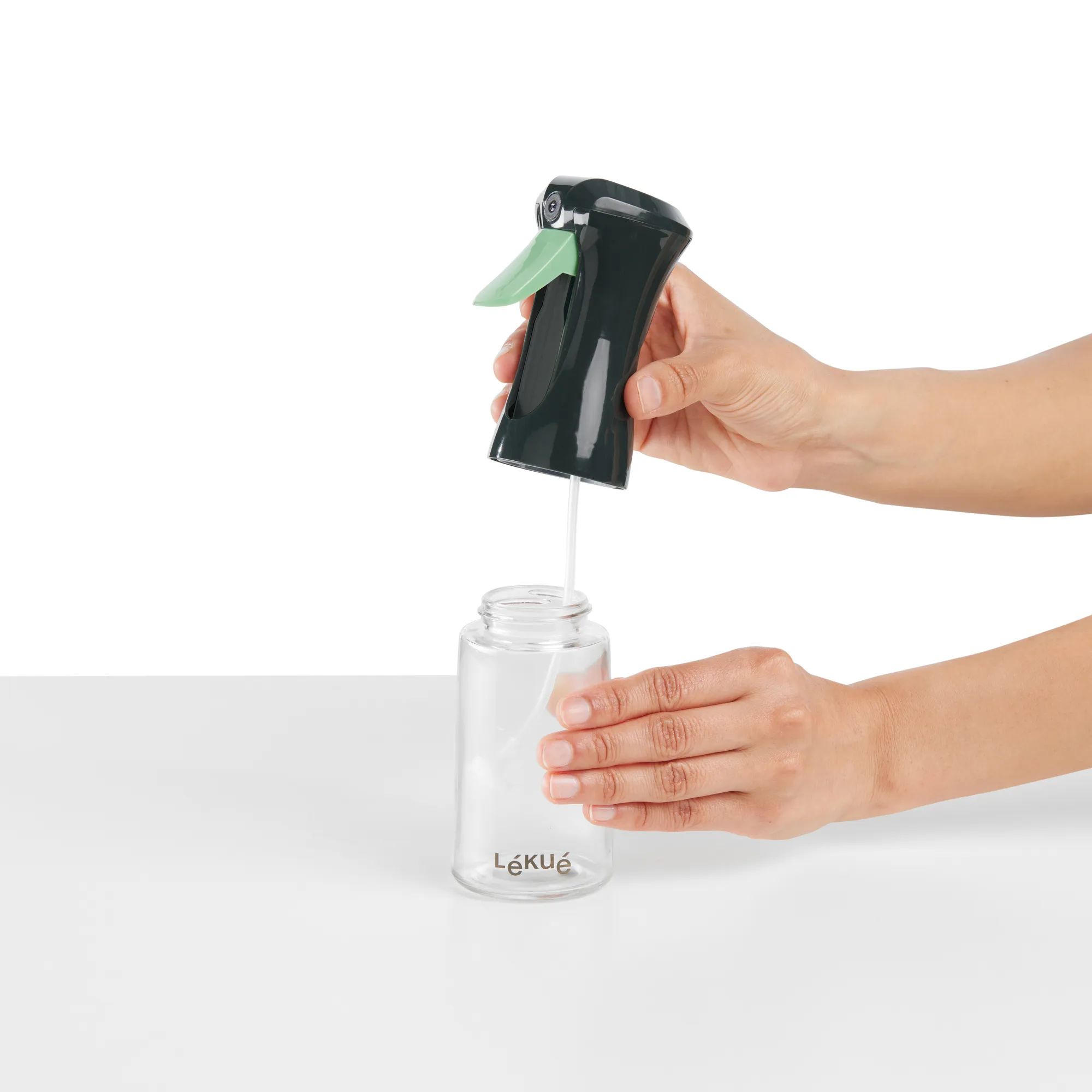 Lékué Olie- og eddikeflasker Oliespray i Grey, 2