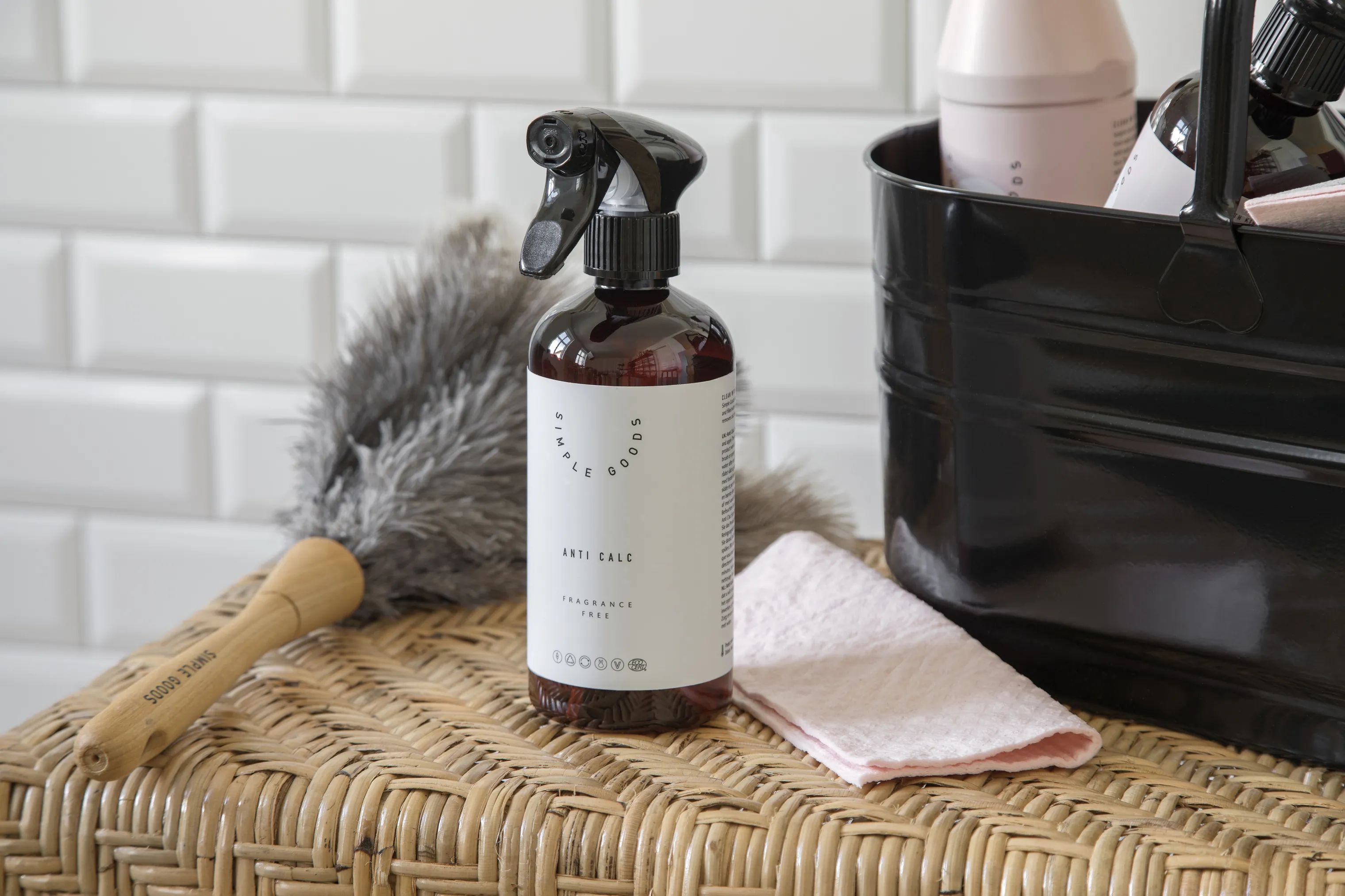 Simple Goods Rengøringsmidler Antikalk Spray i Hvid, 2