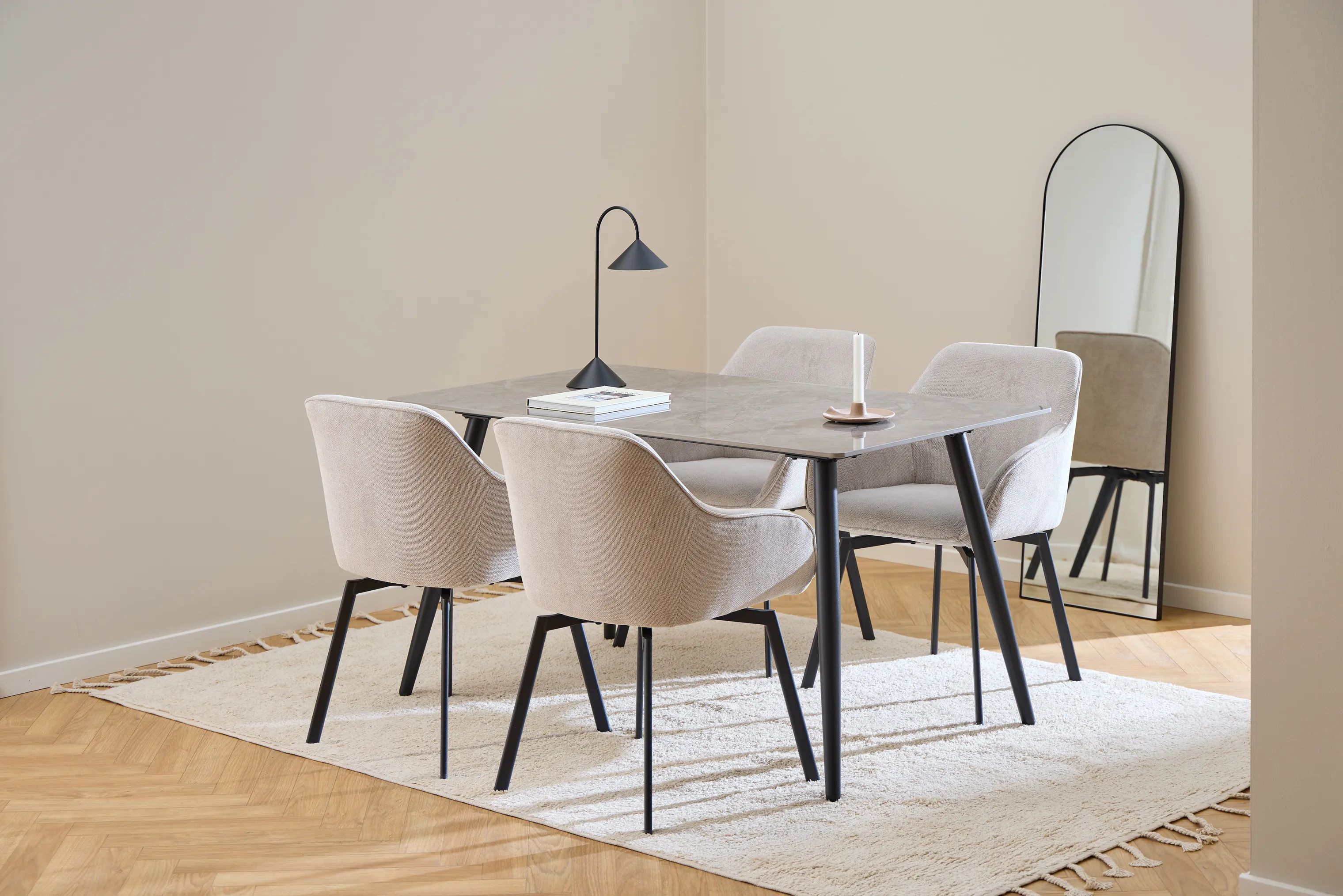CASA Living Spiseborde Wicklow Spisebord i Grå/mat sort, 3