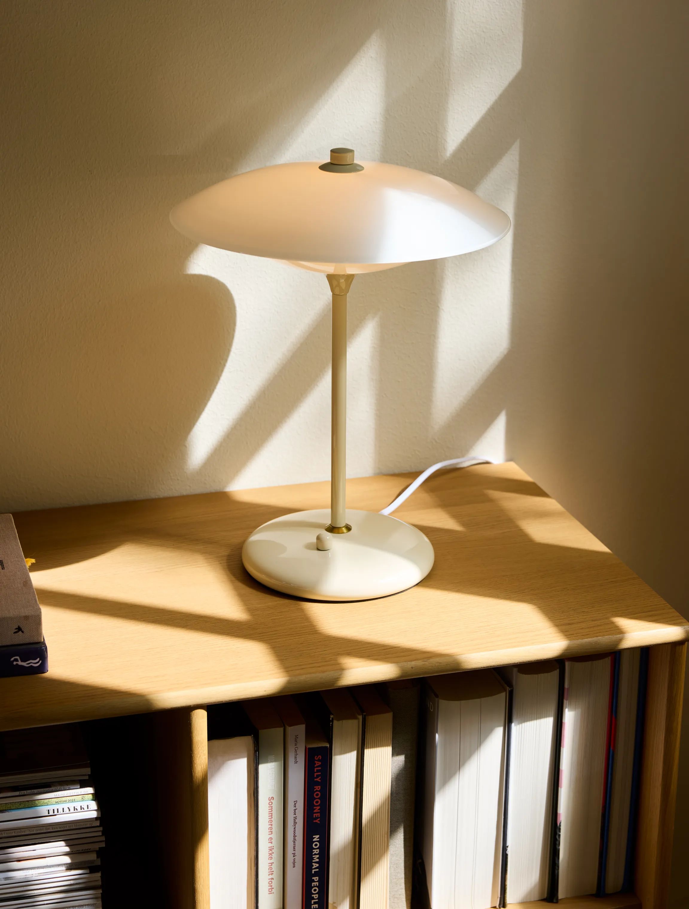 Halo Design Bordlamper Baroni Bordlampe i Creme, 2