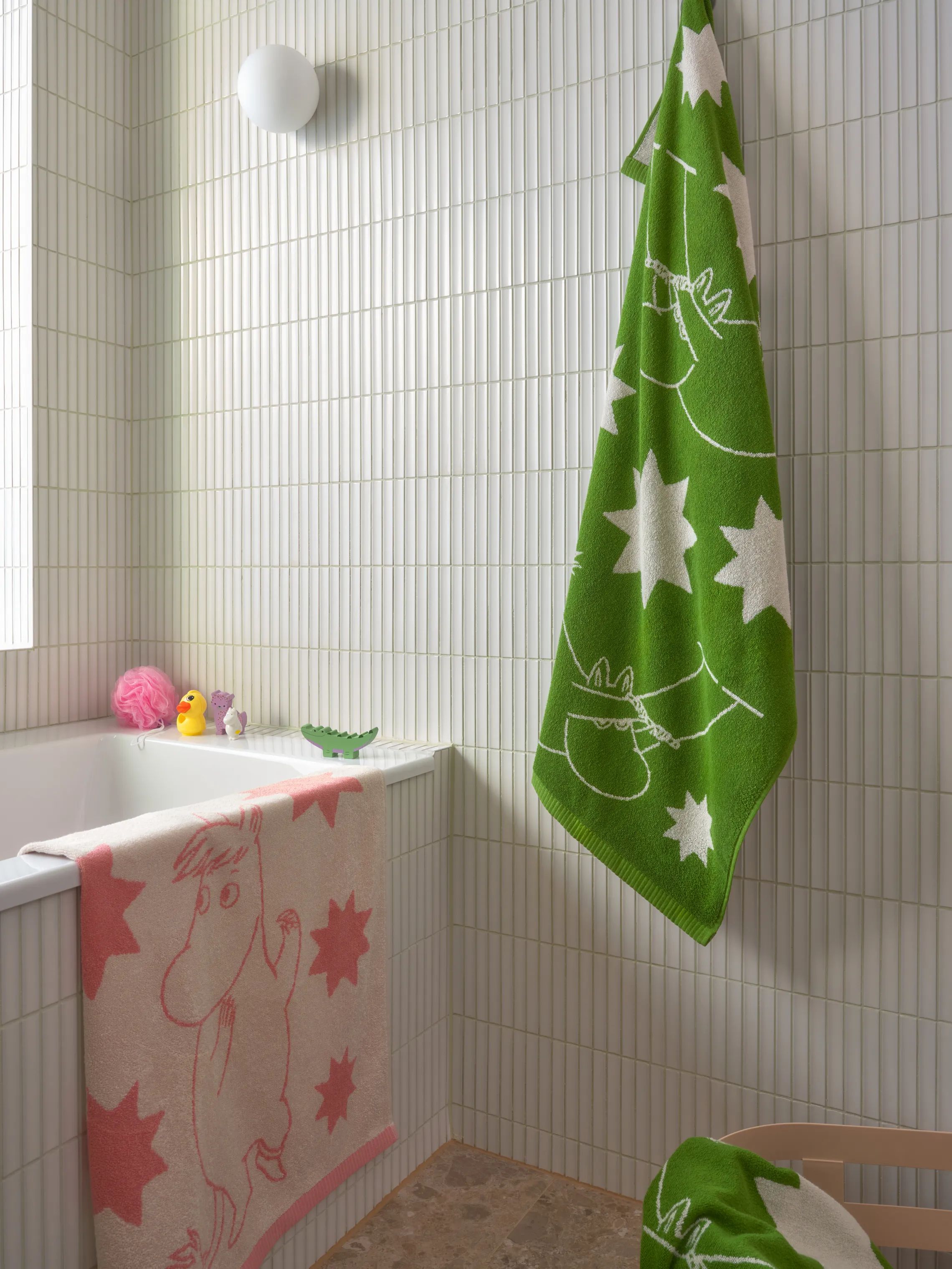 Moomin Arabia Håndklæder Arabia Badeværelse Håndklæde - Snorkfrøken i Snork/grøn/stjerner, B70 x L140 cm, 2
