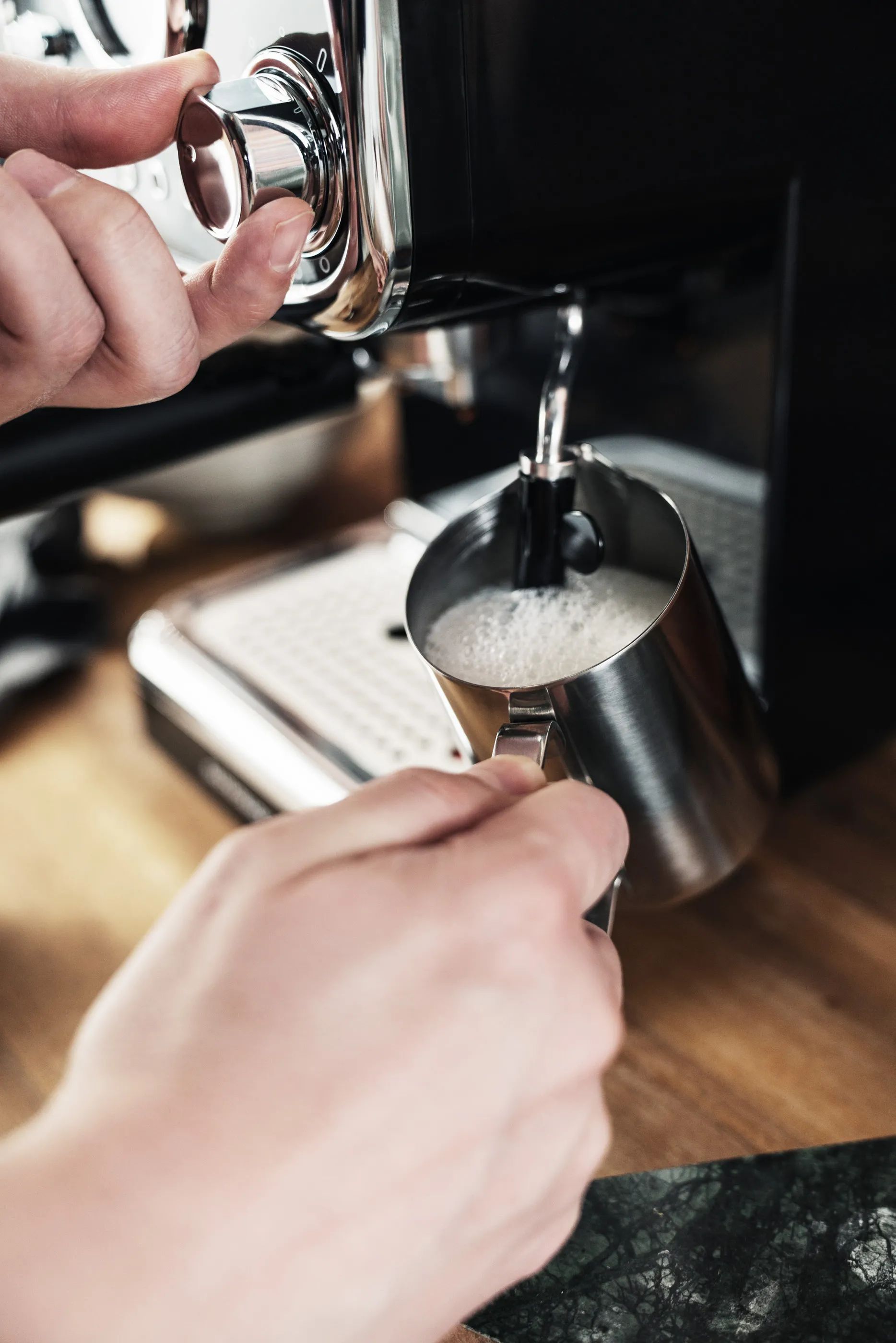 GASTROBACK Espressomaskiner Design Basic Espressomaskine i sort, 3