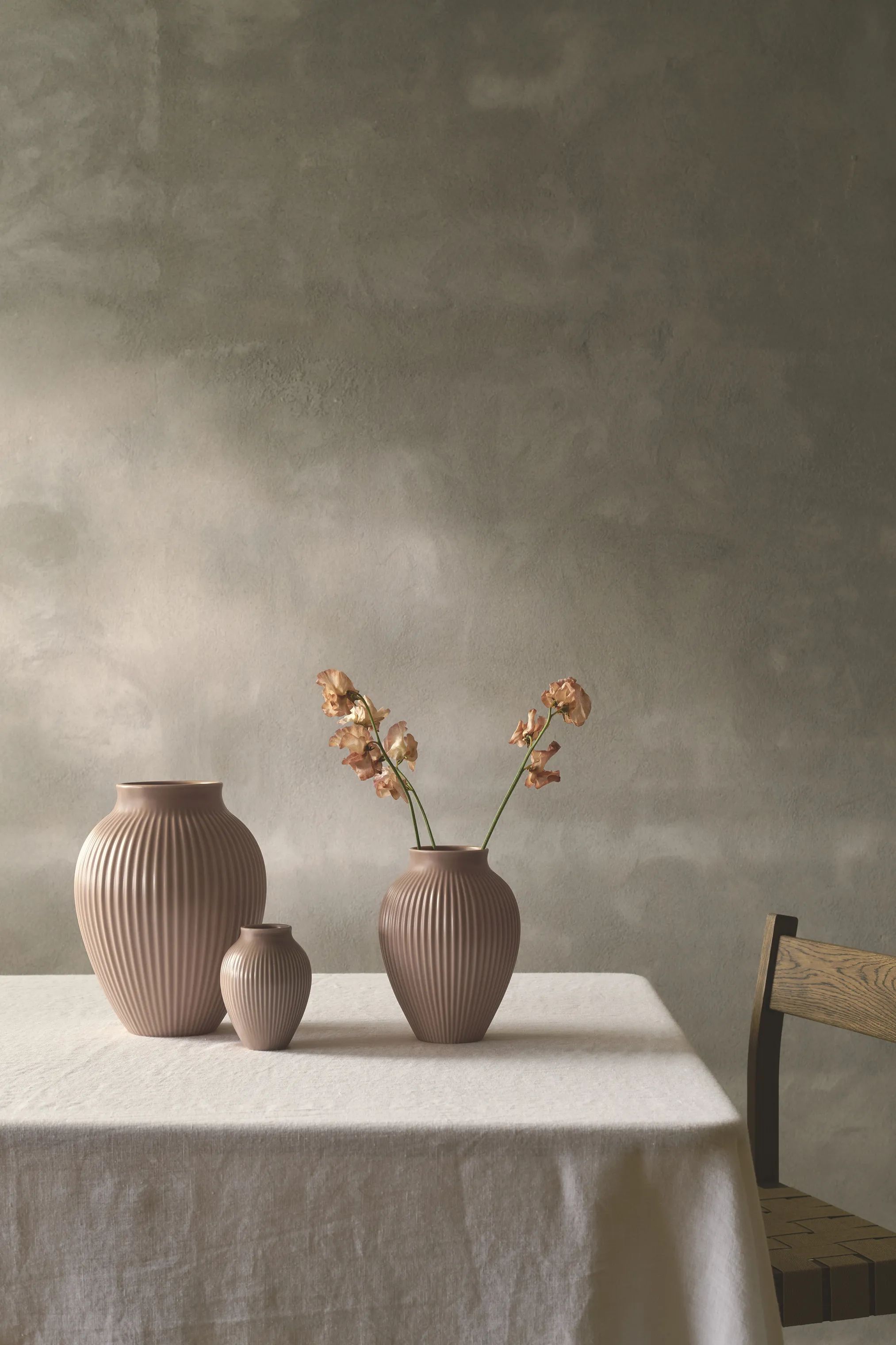 Knabstrup Keramik Vaser Riller Vase i ripple mat dusty rose, 14 cm, 2