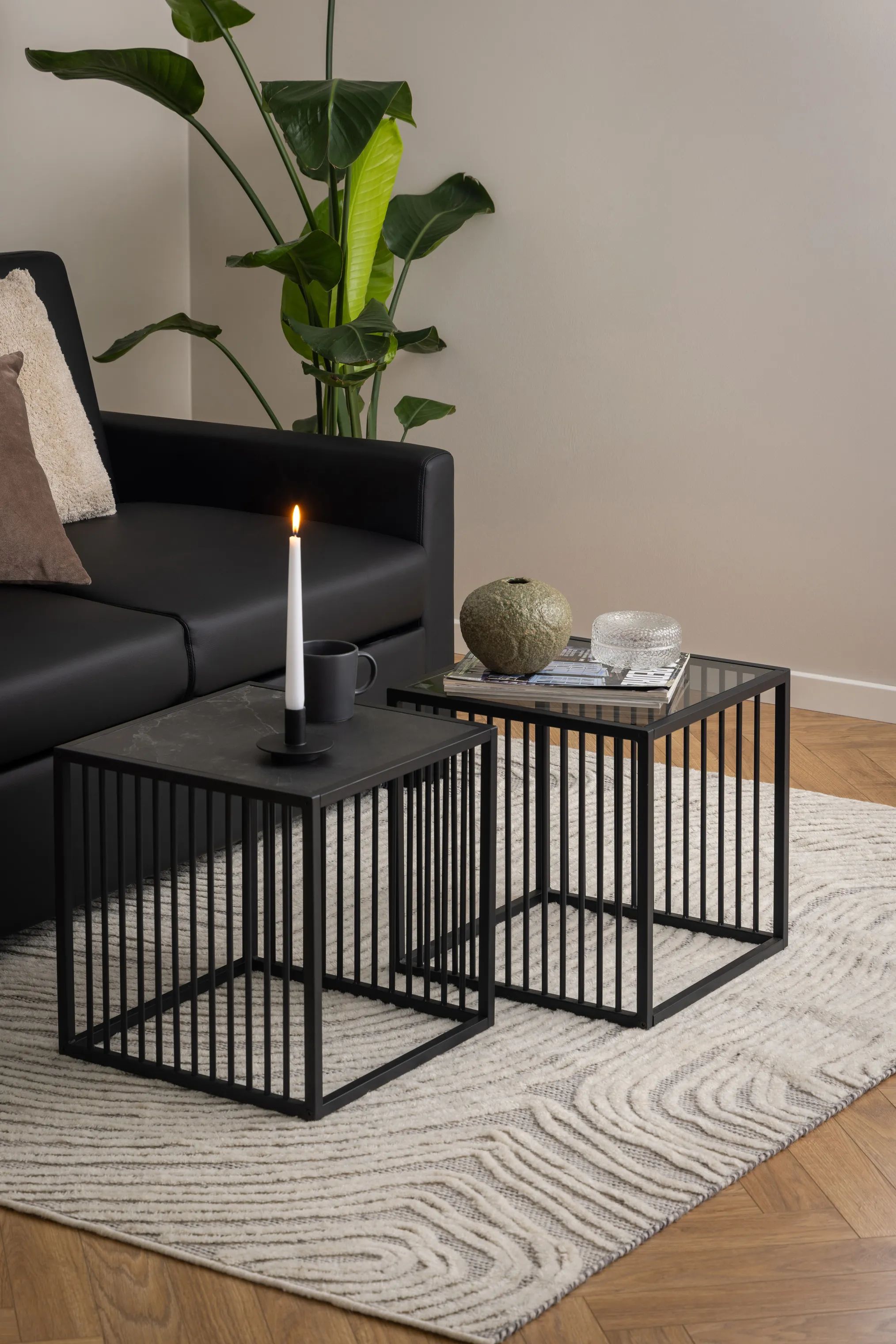 CASA Living Sideborde Strington Hjørnebord i Sort, 40 cm, 2