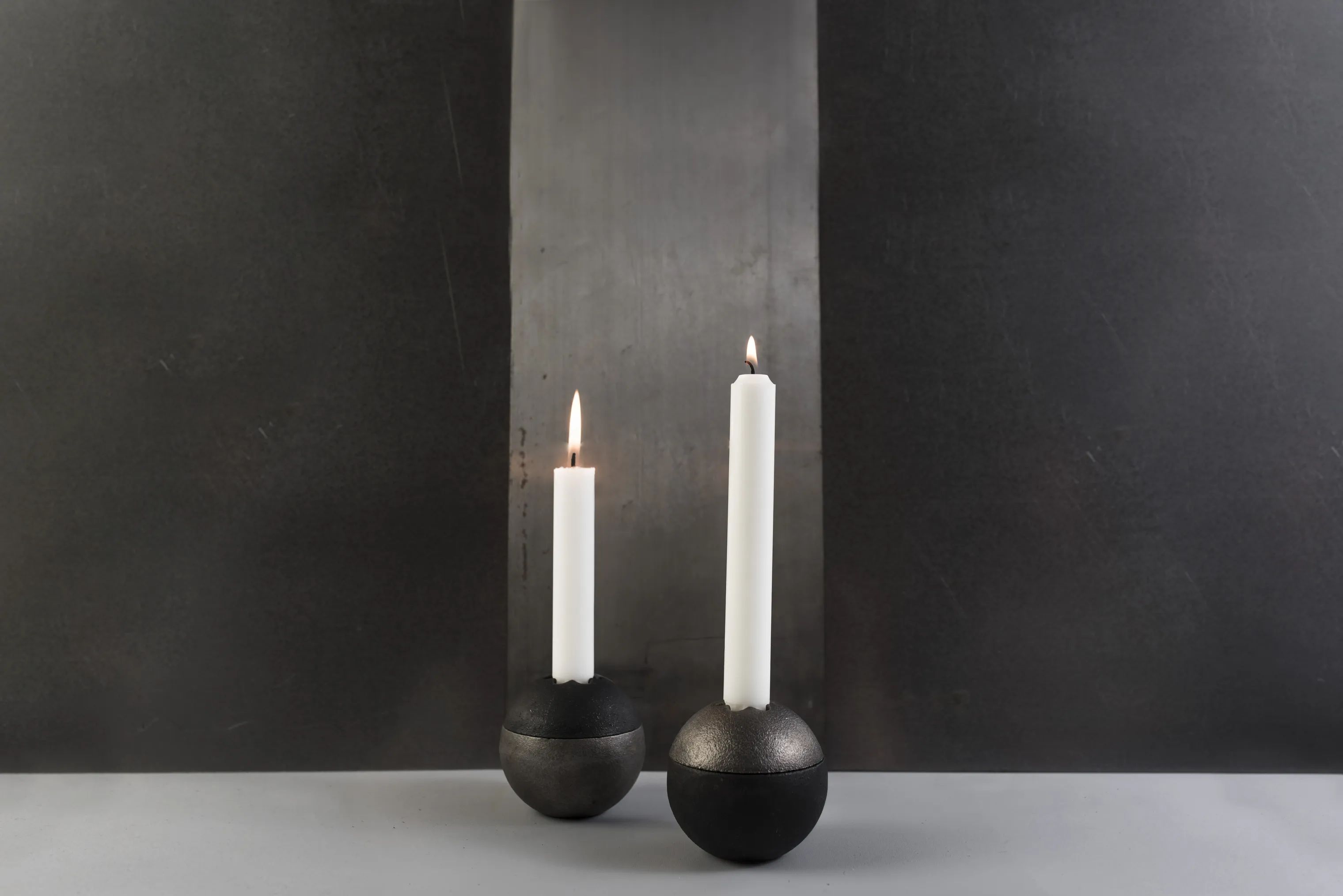 DDG Kronelysestage Orb Lysestage i Sort, 3