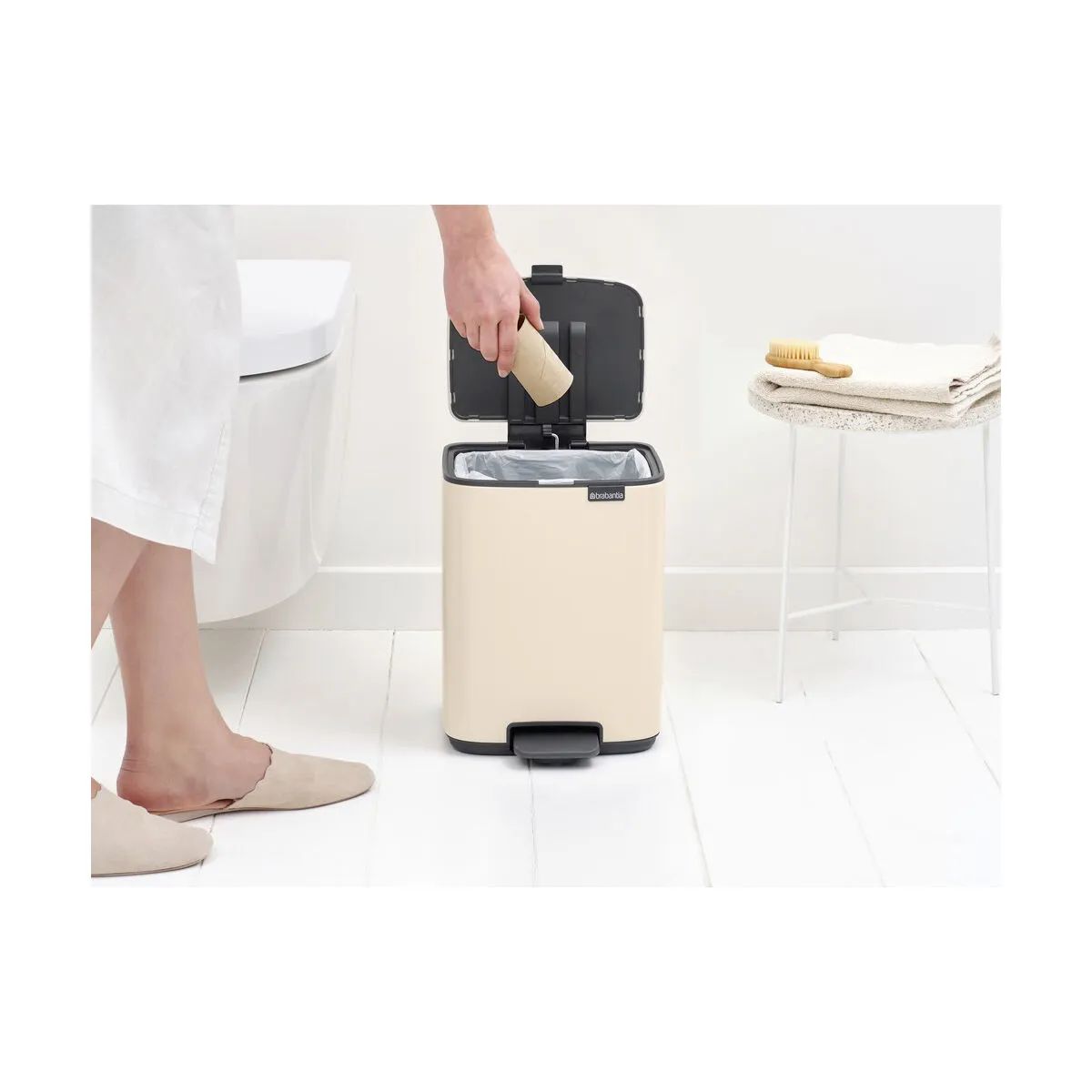 Brabantia Pedalspande Bo Pedalspand i Soft beige, 7 L, 4