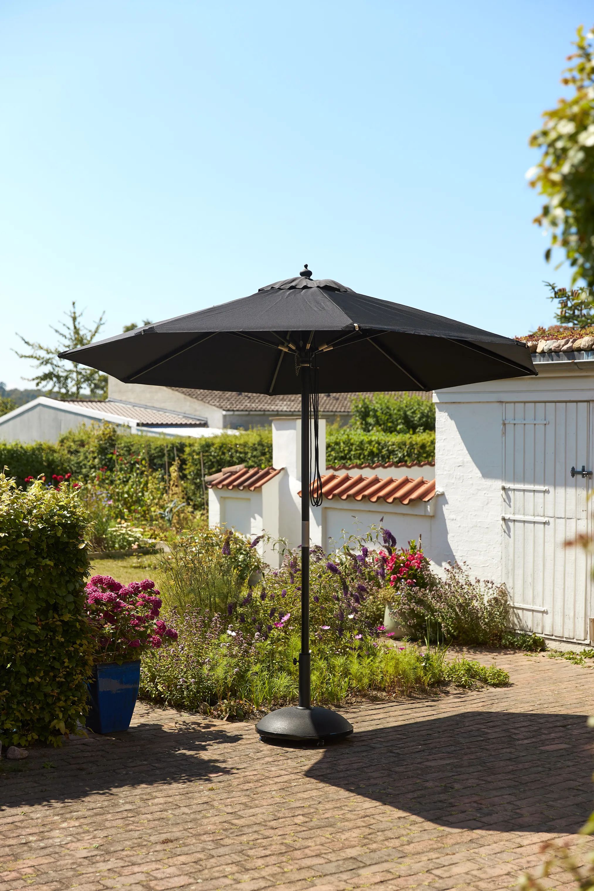 cinas Parasoller Outdoor Capri Parasol i Sort, 2