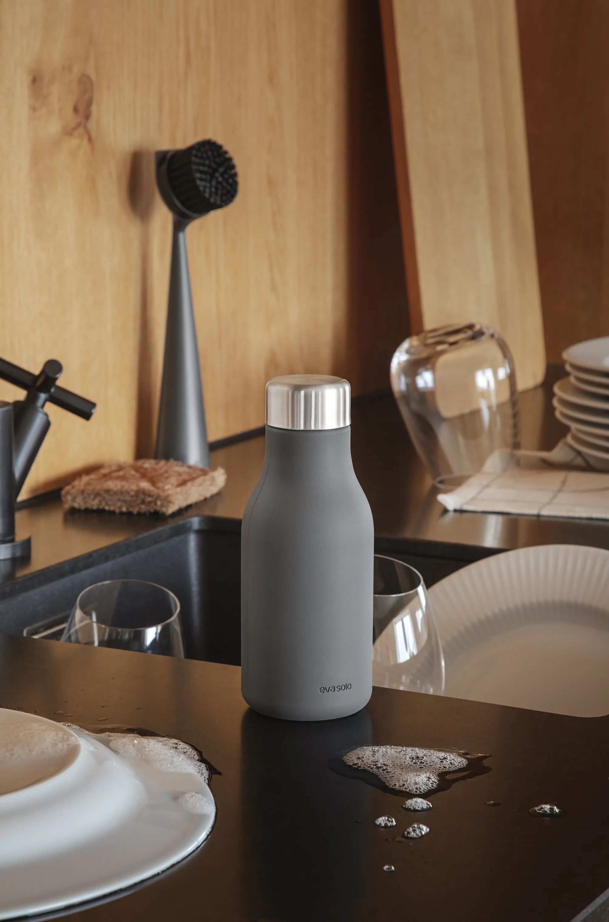 Eva Solo Sæbedispensere Squeeze Sæbedispenser i Elephant grey, 2