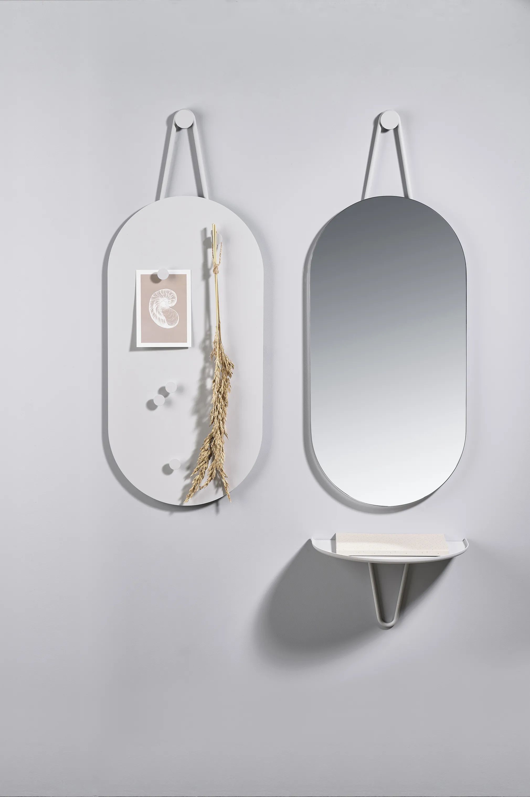 Zone Vægdekoration A-collection A-Bulletin Board Opslagstavle i Soft Grey, 2