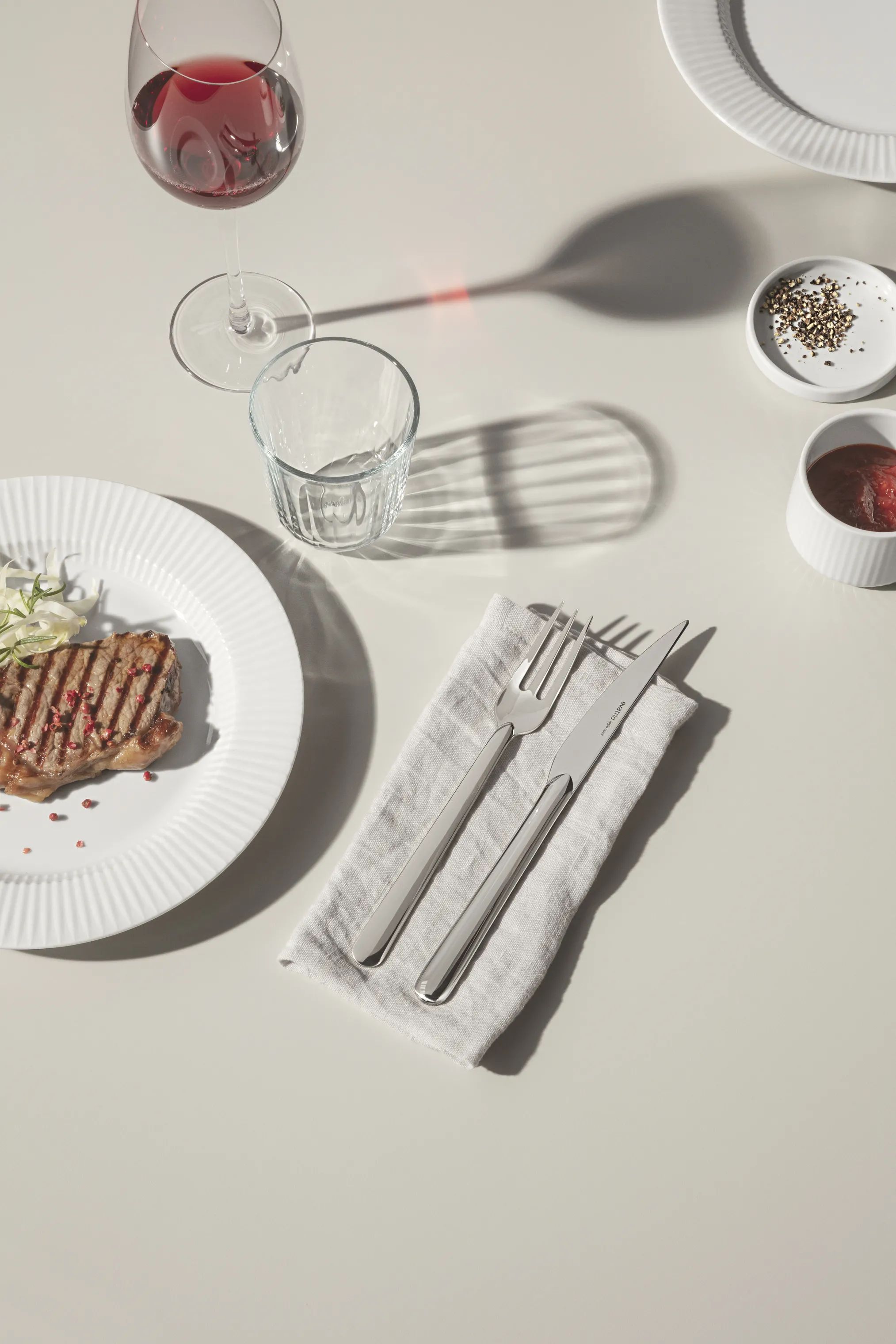 Eva Trio Bestiksæt Legio Nova Grillbestik - 8 dele i Blank stål, 8 stk., 2
