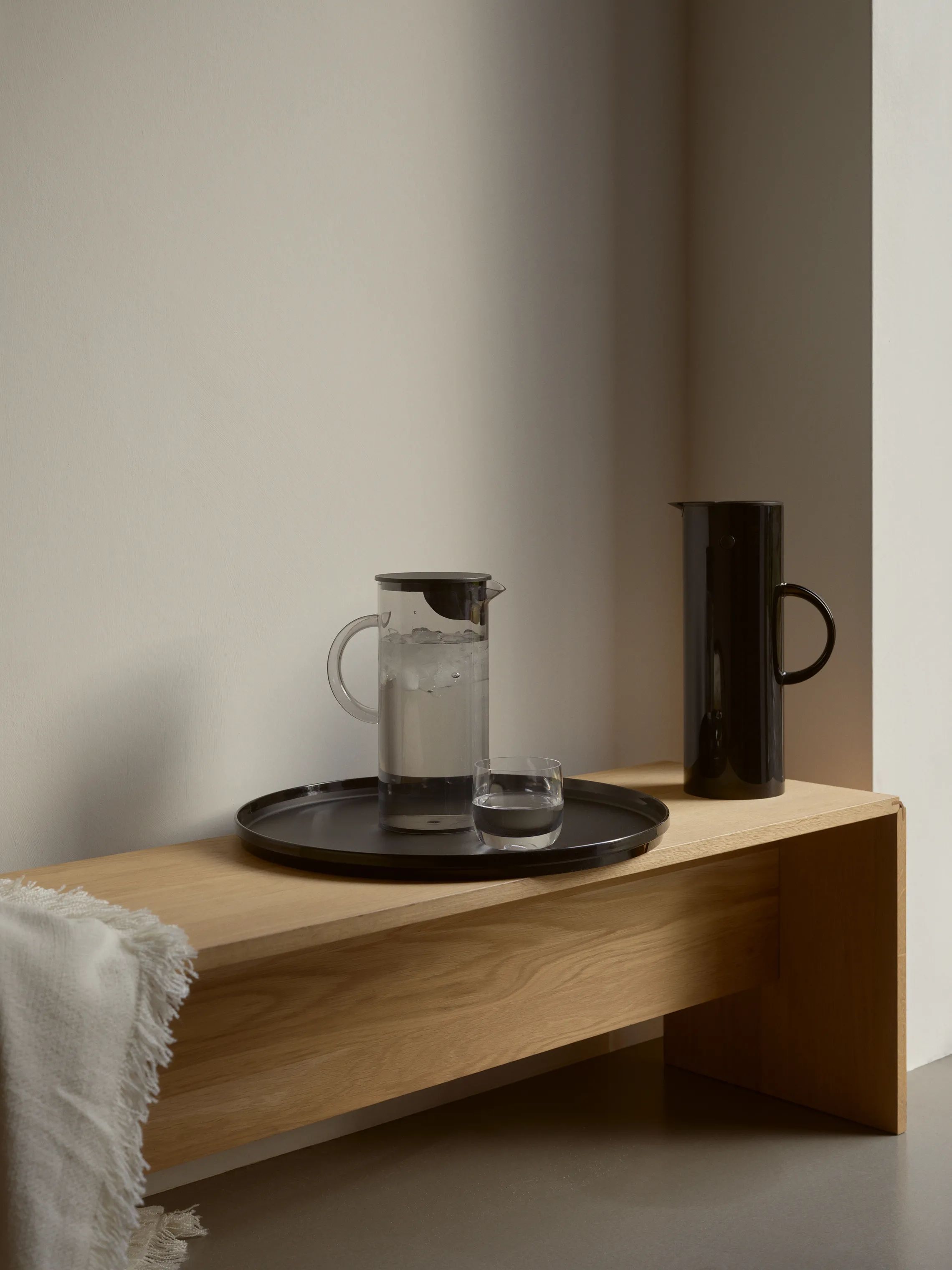 Stelton Serveringskander EM77 Kande m. låg i Smoke, 2