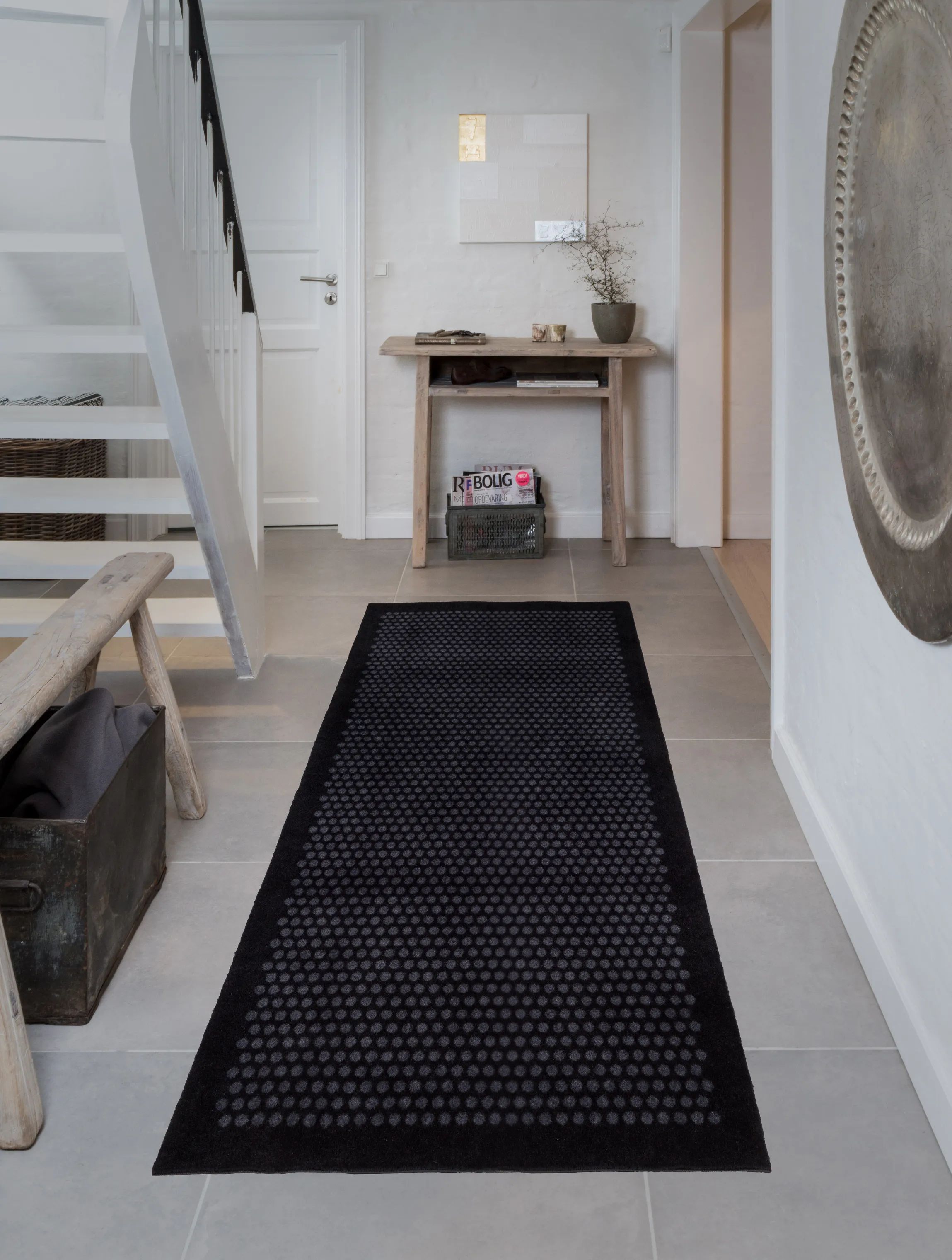 Tica Copenhagen Gulvtæpper Dot Gulvtæppe i Sort/grå , B90 x L200 cm, 3