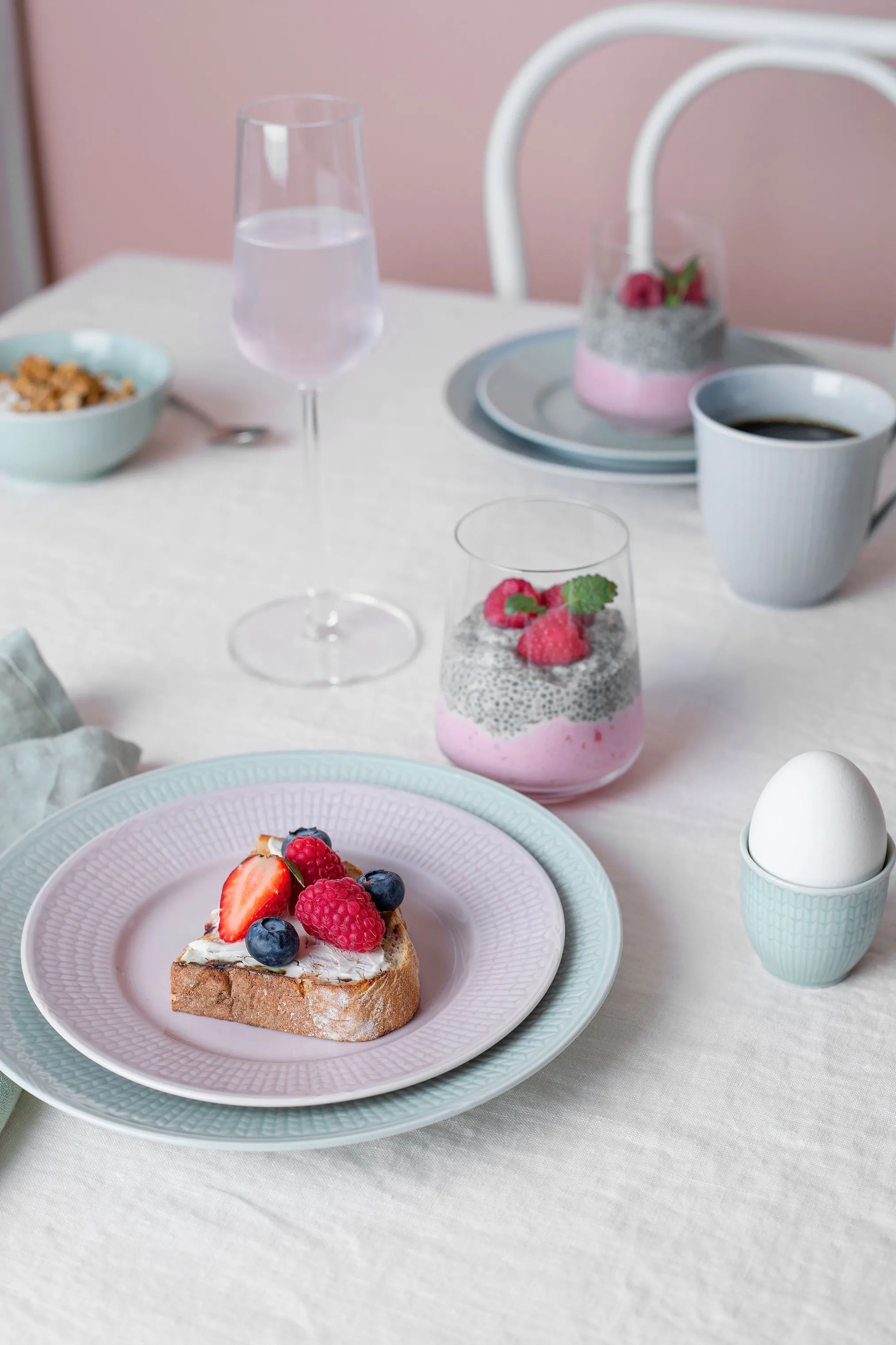 Rörstrand Frokosttallerkener Swedish Grace Frokosttallerken i Rose, 2