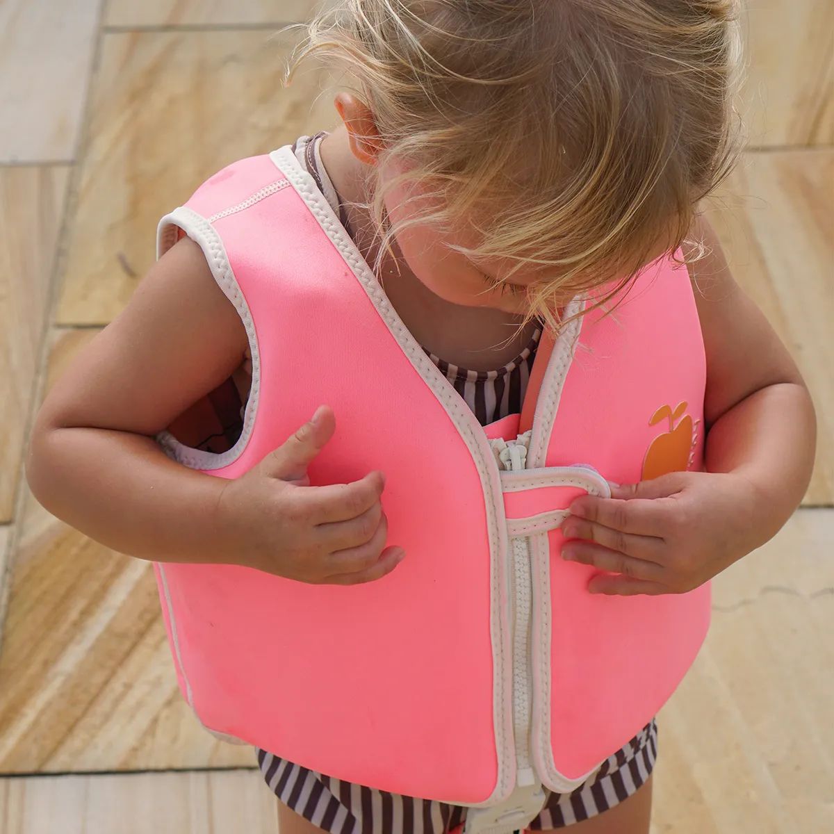 Sunnylife Badeudstyr Poppy The Peach Svømmevest i 2-4 år, 2
