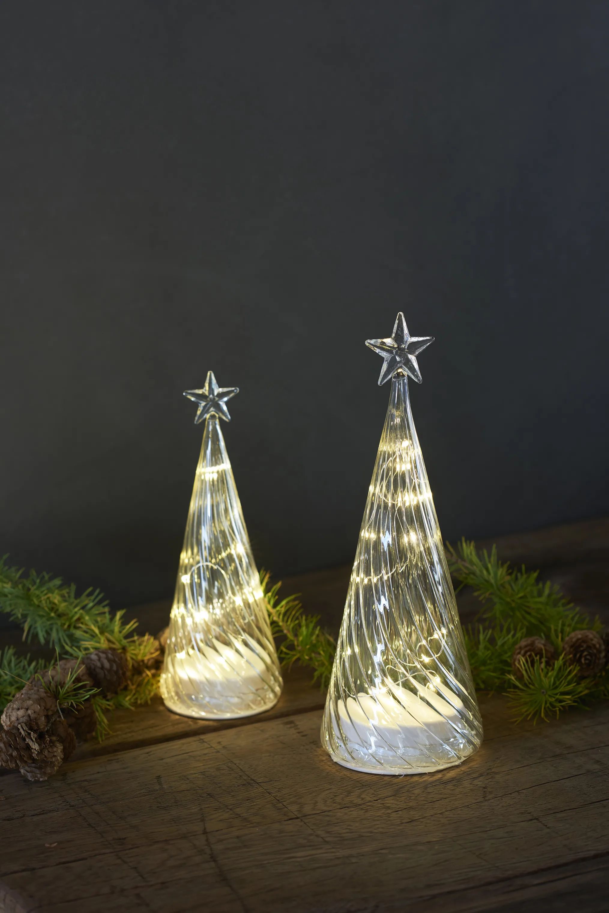 Sirius Lysdekoration Wave Glastræ i 27 cm, 2